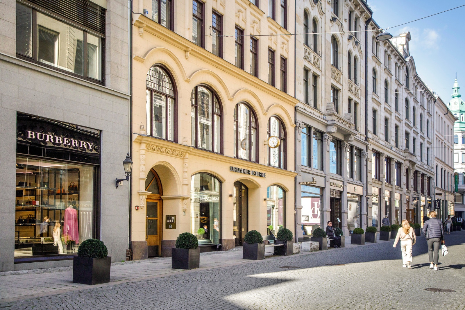 Rett i nærheten ligger noen av Oslo's beste handlegater. Galleribilde