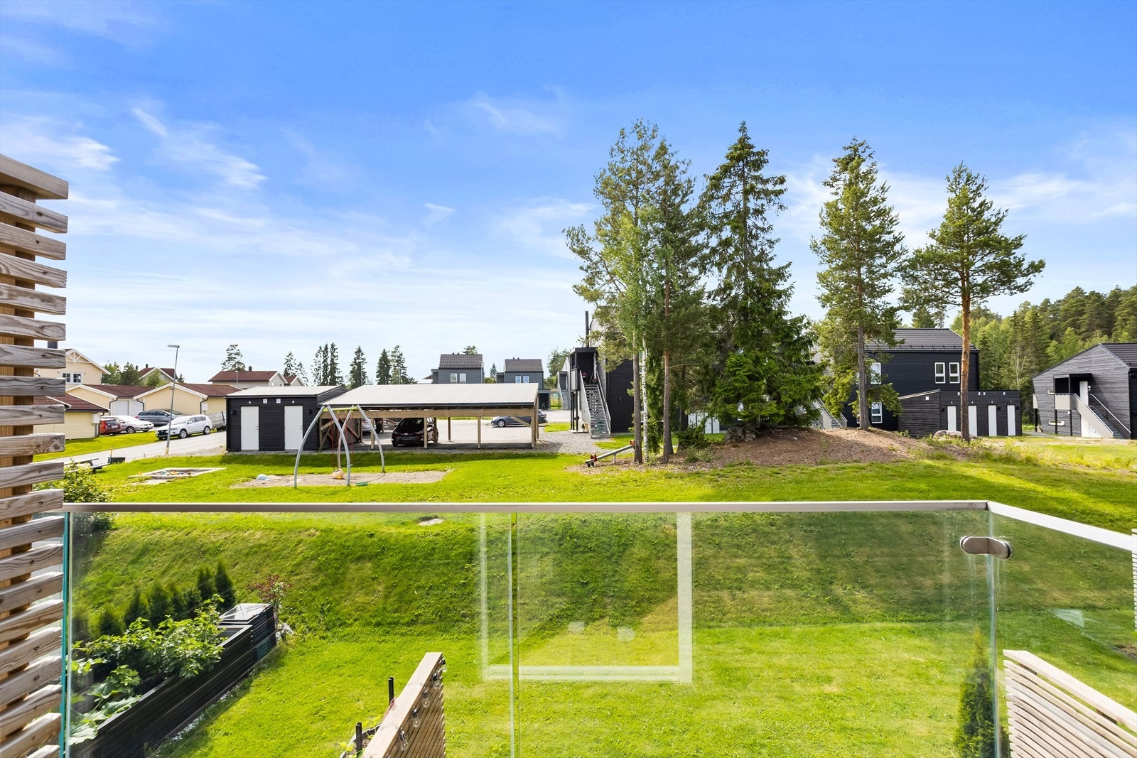 Fra hovedsoverommet er det utgang til en flott balkong på 2,2m². Galleribilde