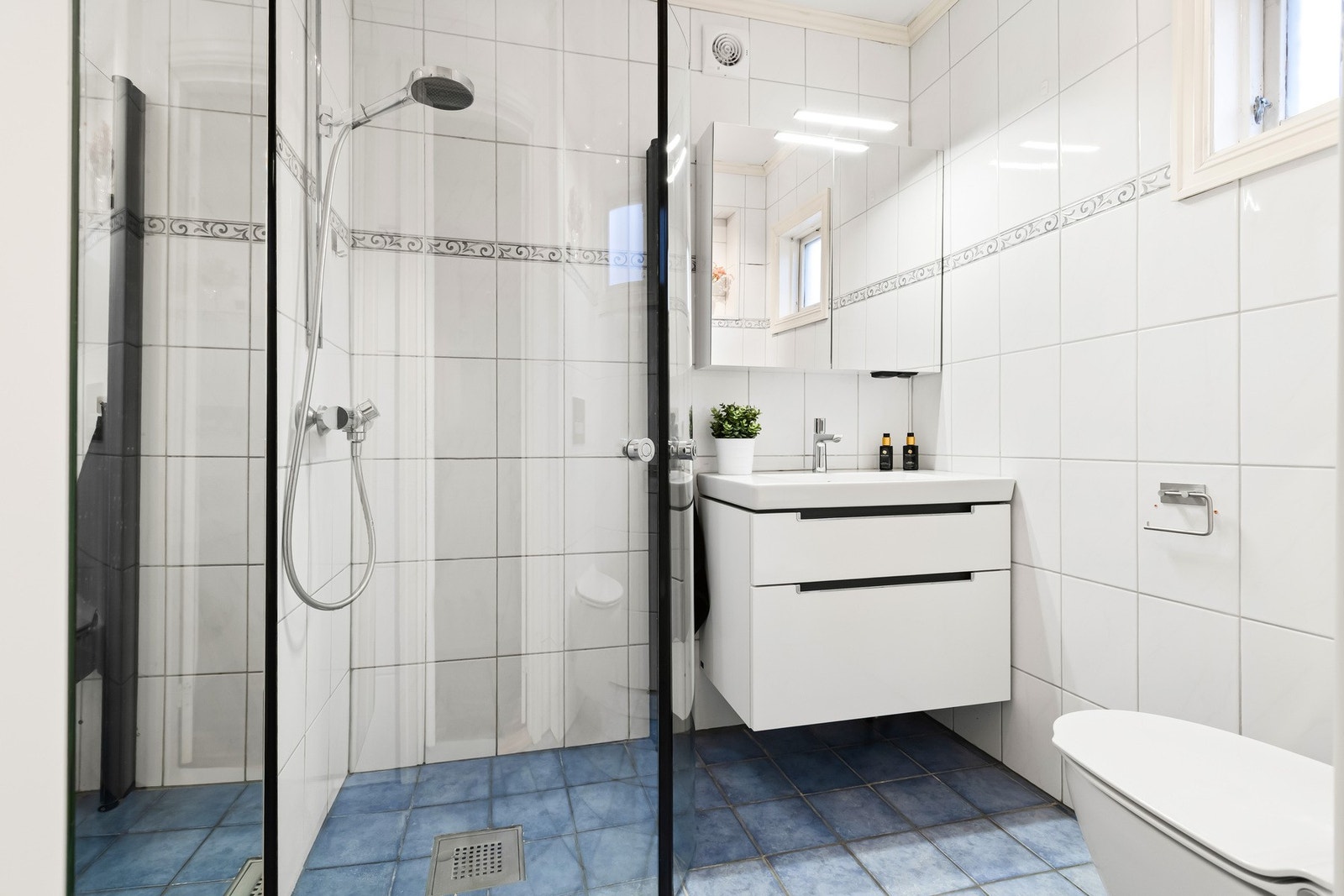 Bad i 1. etasje Galleribilde