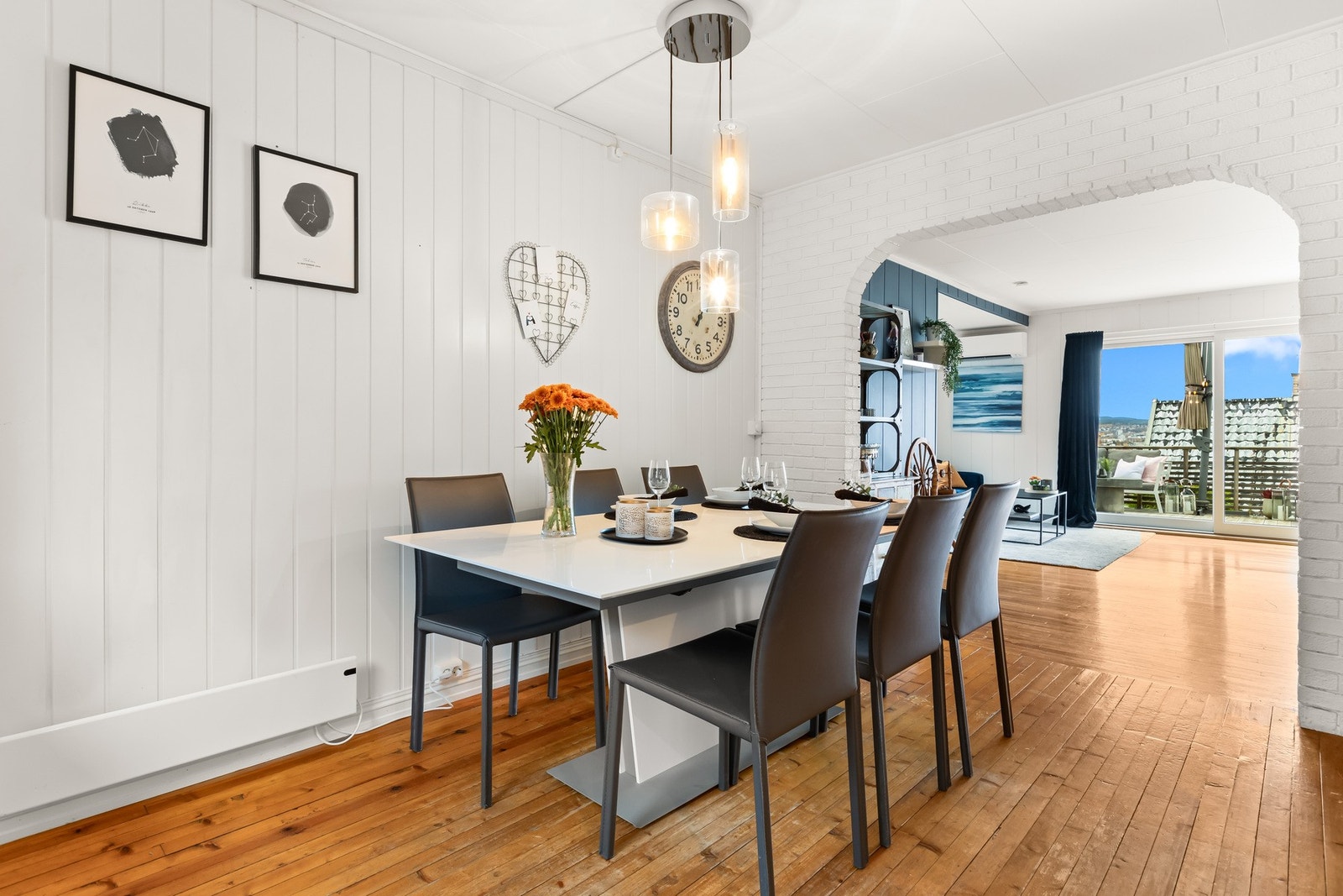 God plass til spisebord Galleribilde