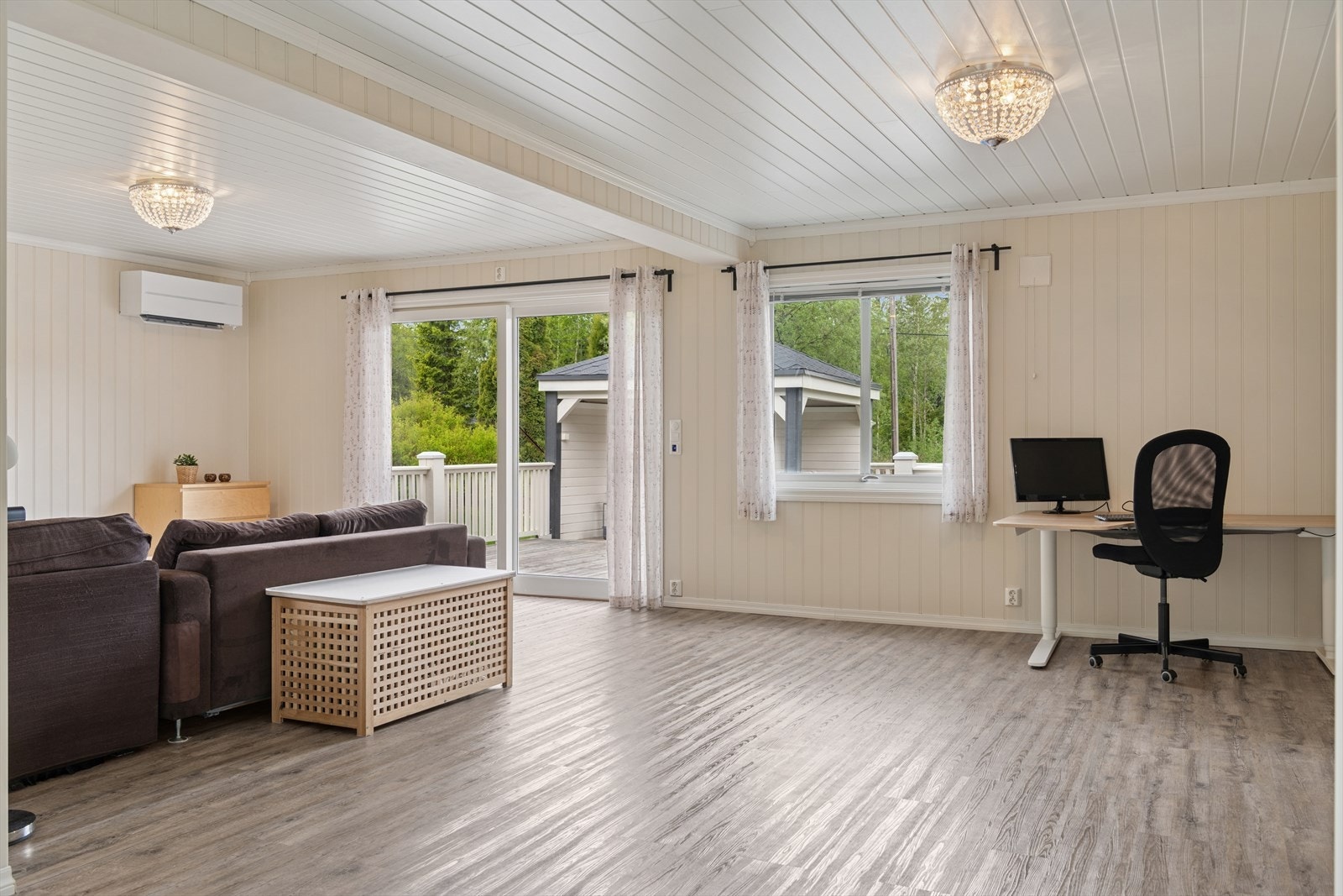 Meget god plass for ønsket møblement. Galleribilde