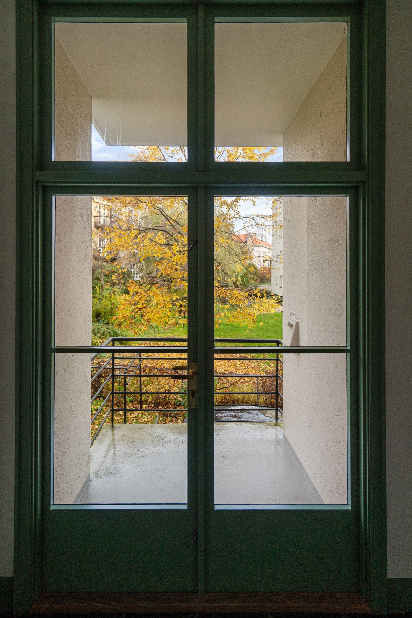 Felles balkonger mellom etasjene Galleribilde