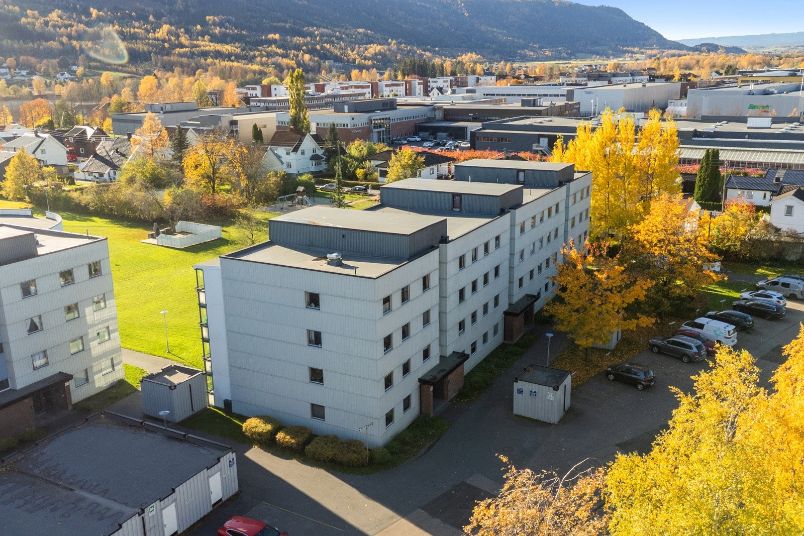 Parkering på boretslagets område. Galleribilde