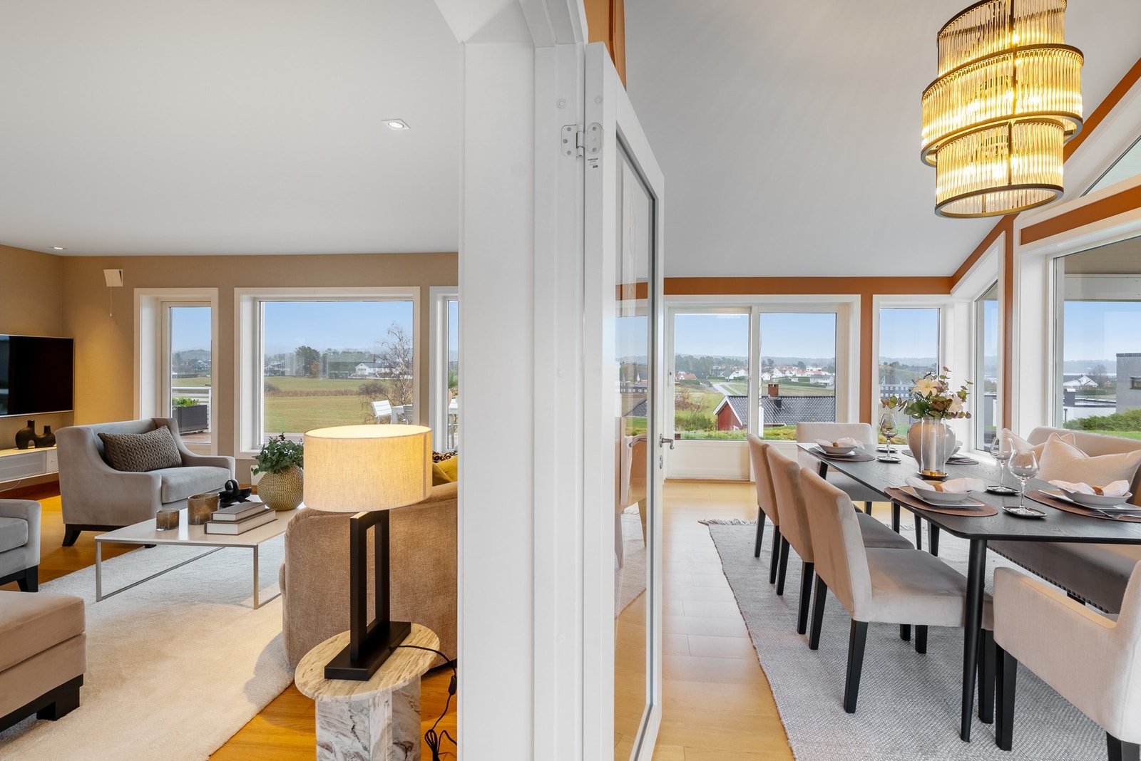 Lekre og moderne farger som matcher godt Galleribilde