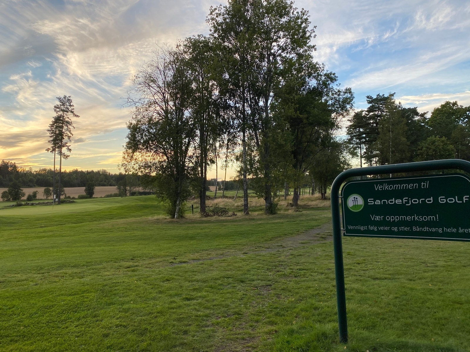 Marum ligger like ved og kan tilby golfbane og nydelige turområder Galleribilde