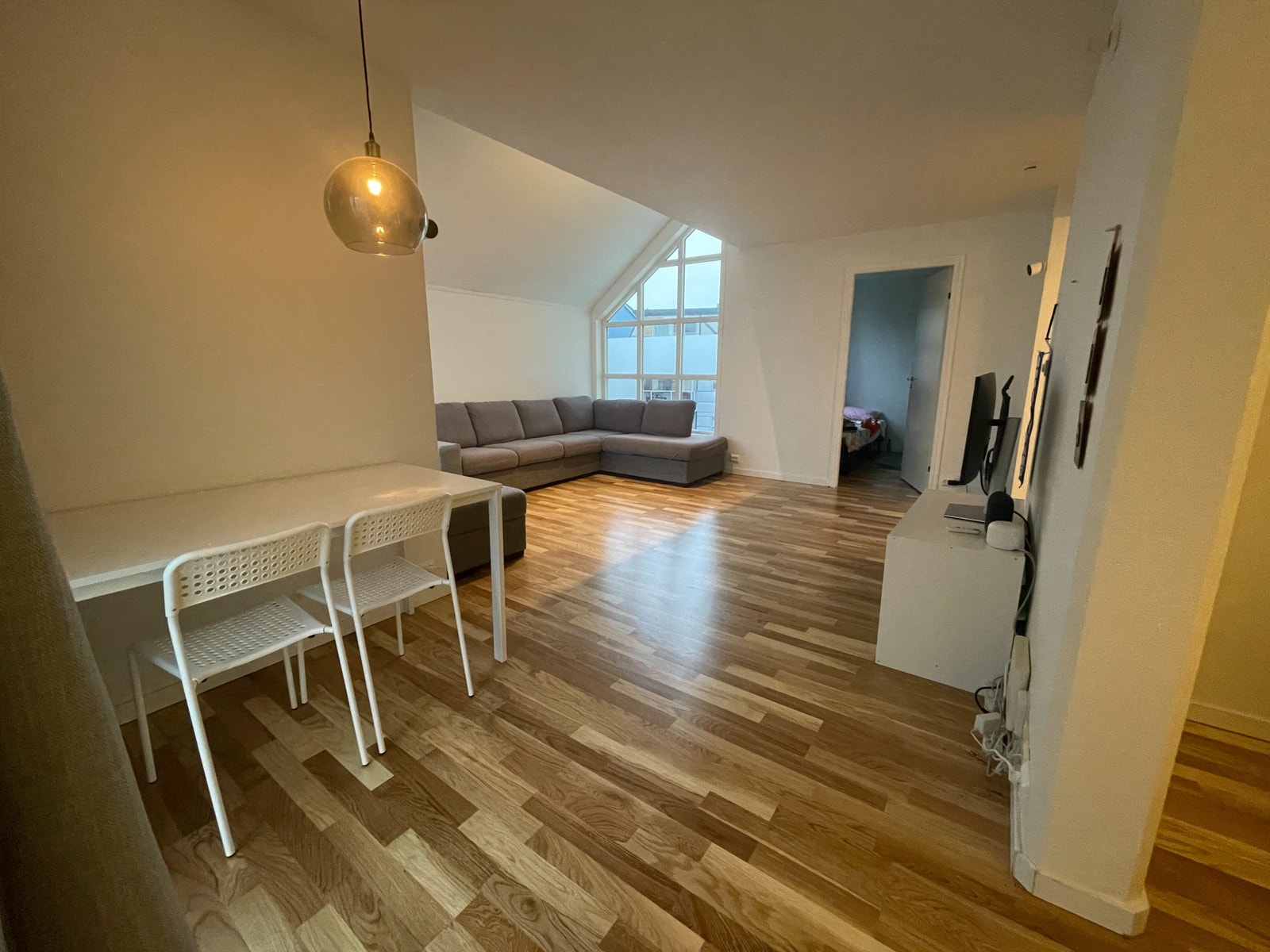 Funksjonell planløsning, enkelt å innrede i ulike soner. Galleribilde