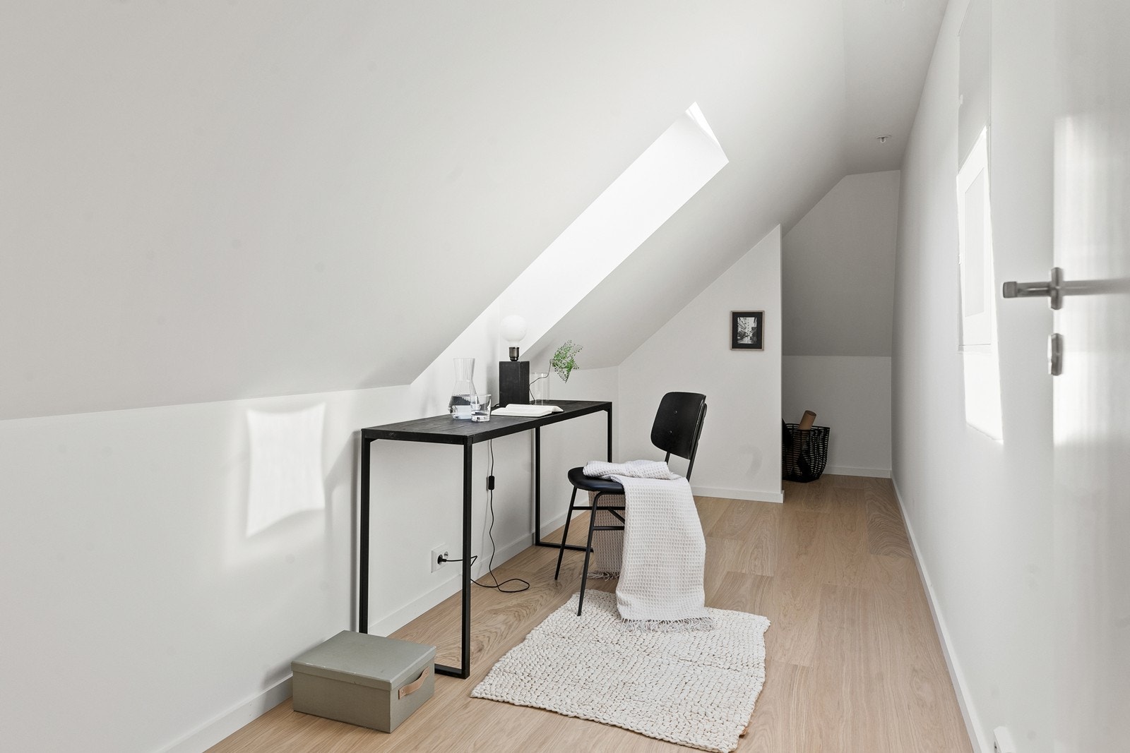 Dette soverommet fungerer også fint som et kontor. Galleribilde