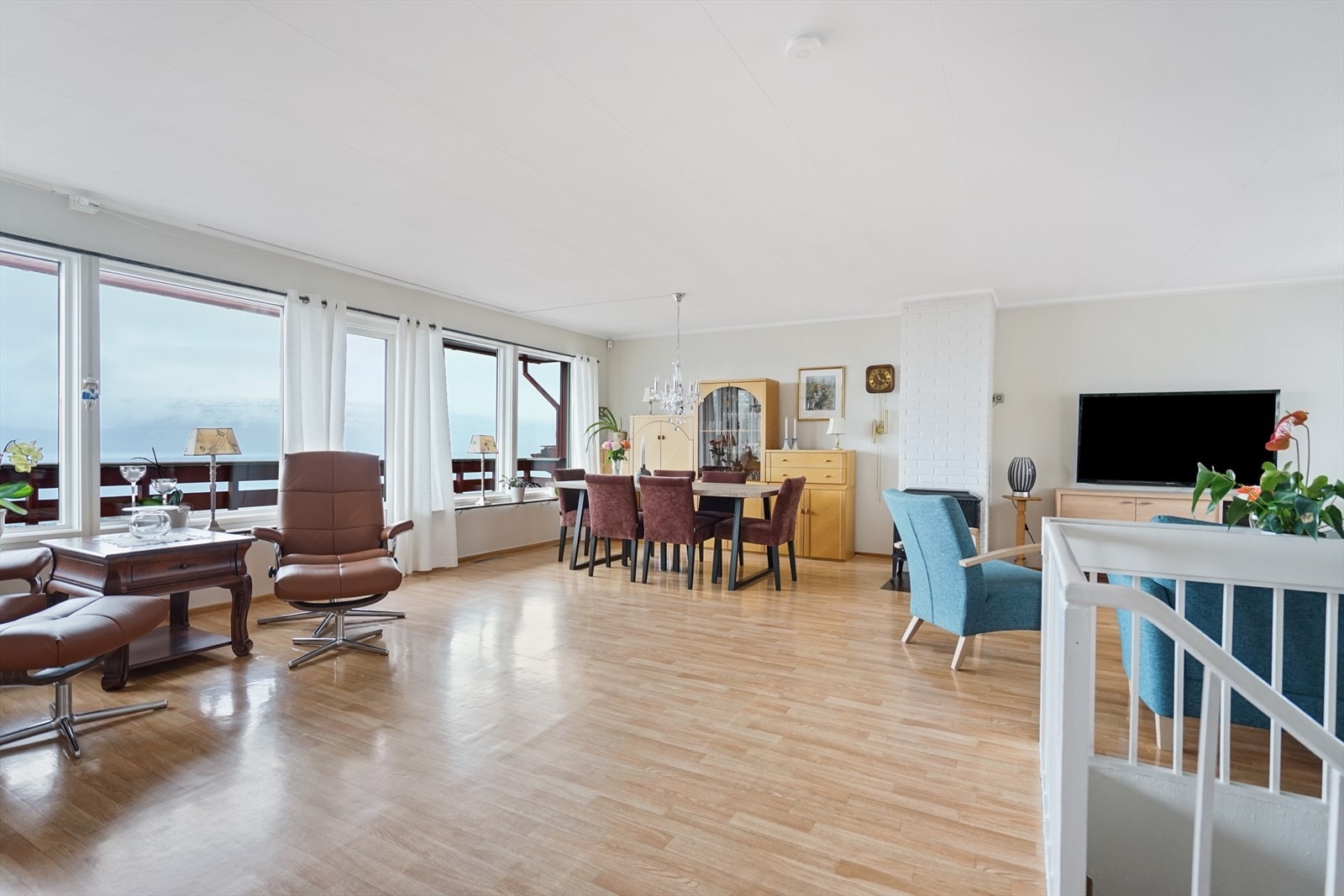 I stue er det muligheter for møblering i ulike soner Galleribilde