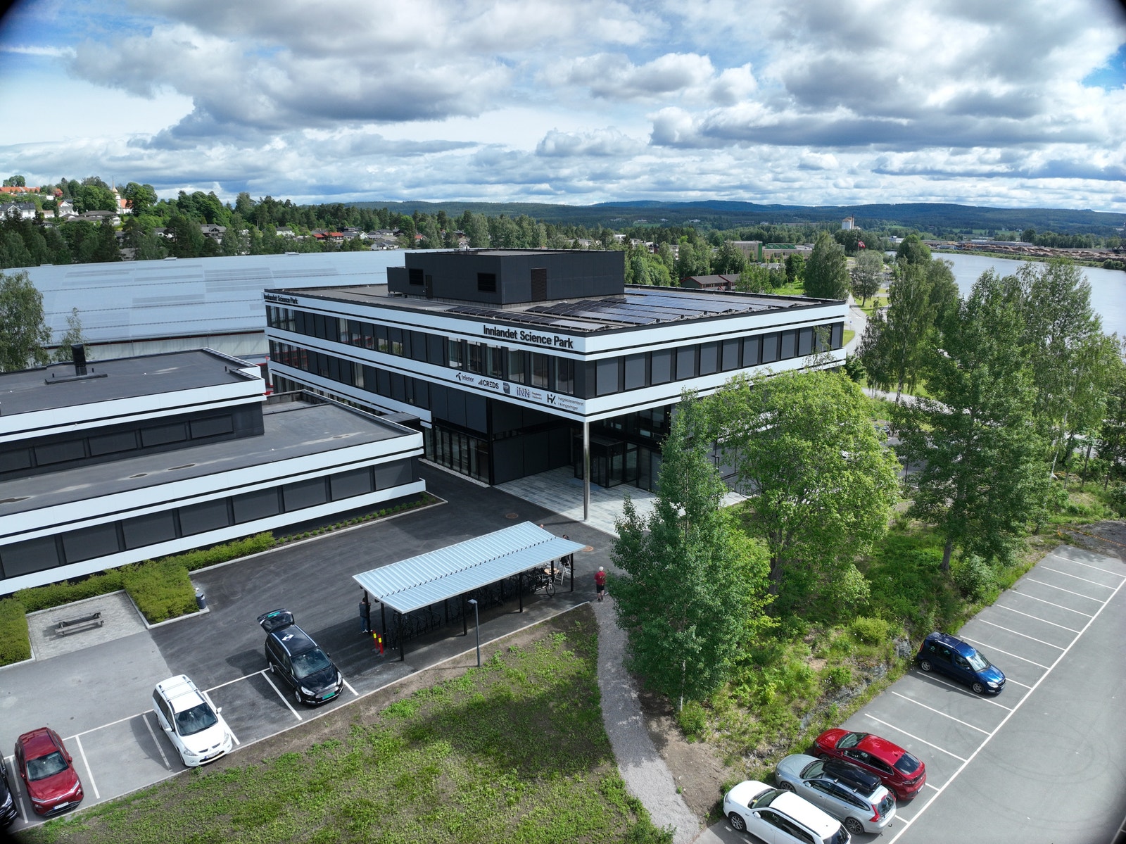 Innlandet Science Park har Høgskolebygget som nærmeste nabo Galleribilde
