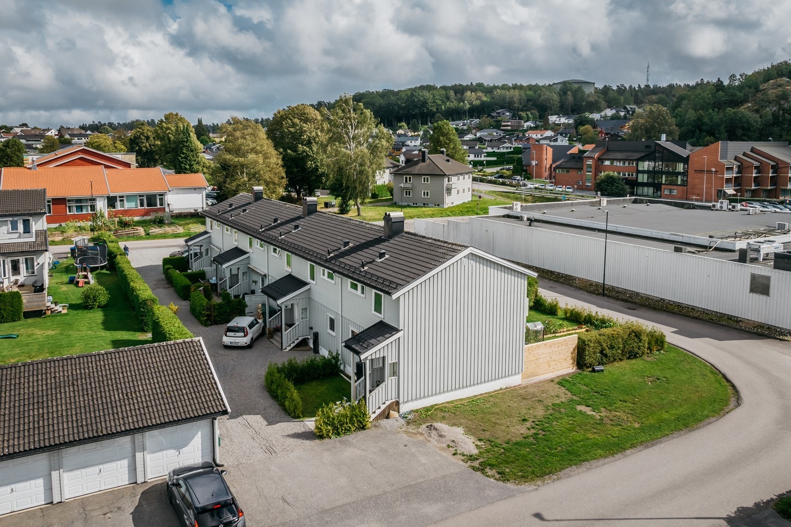 Nærhet til dagligvarehandelen og Mosserød skole Galleribilde