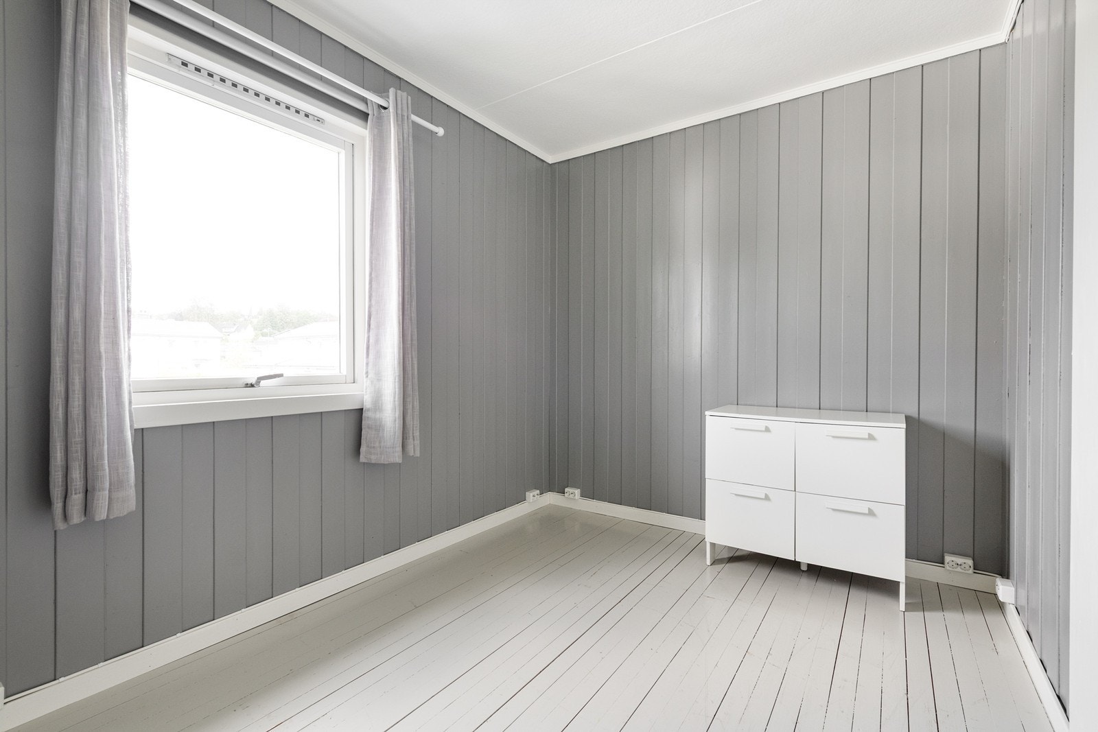 Soverom 3 med plass til en bred enkeltseng Galleribilde