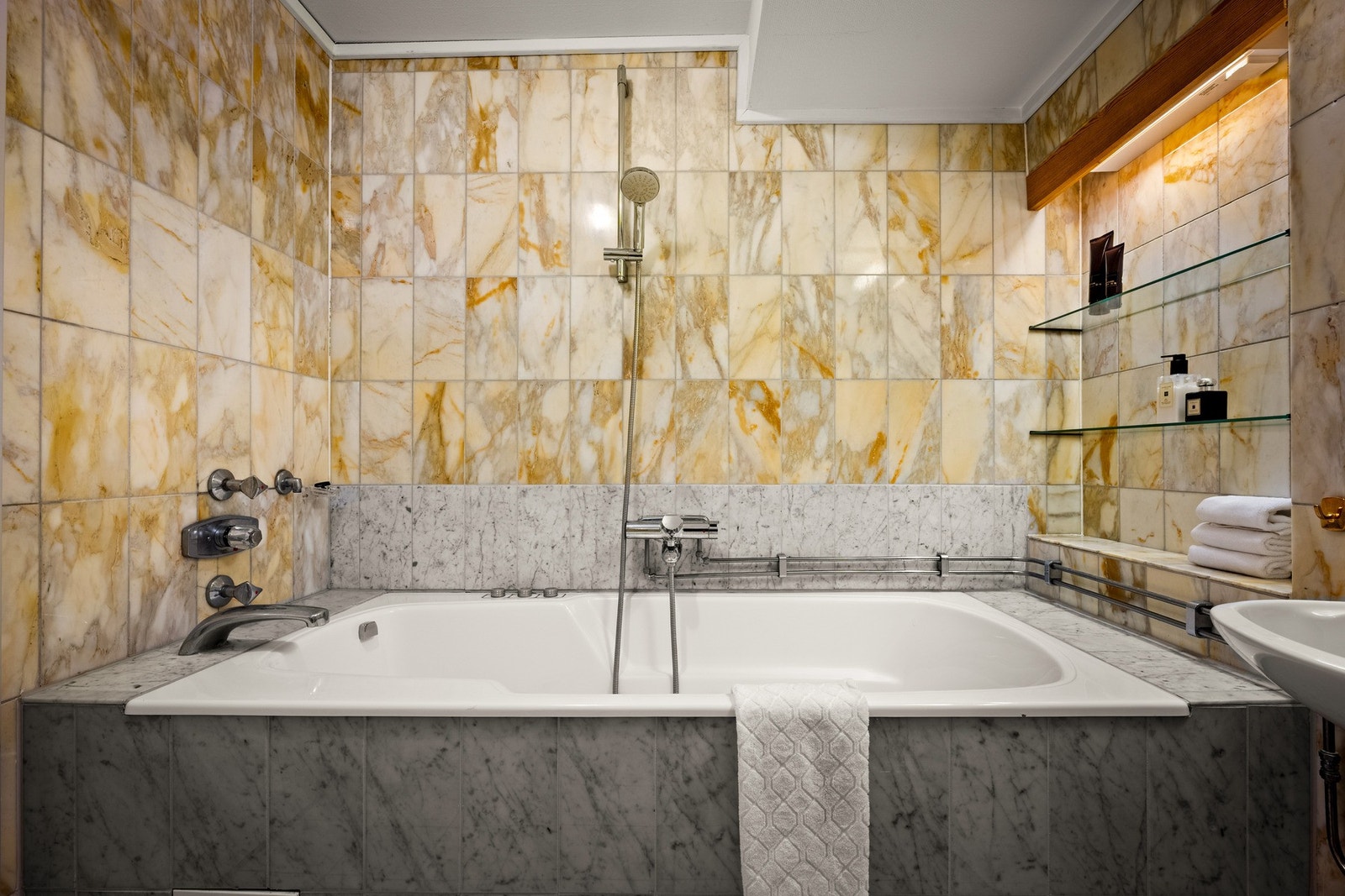 Badekar 2 etg. Galleribilde