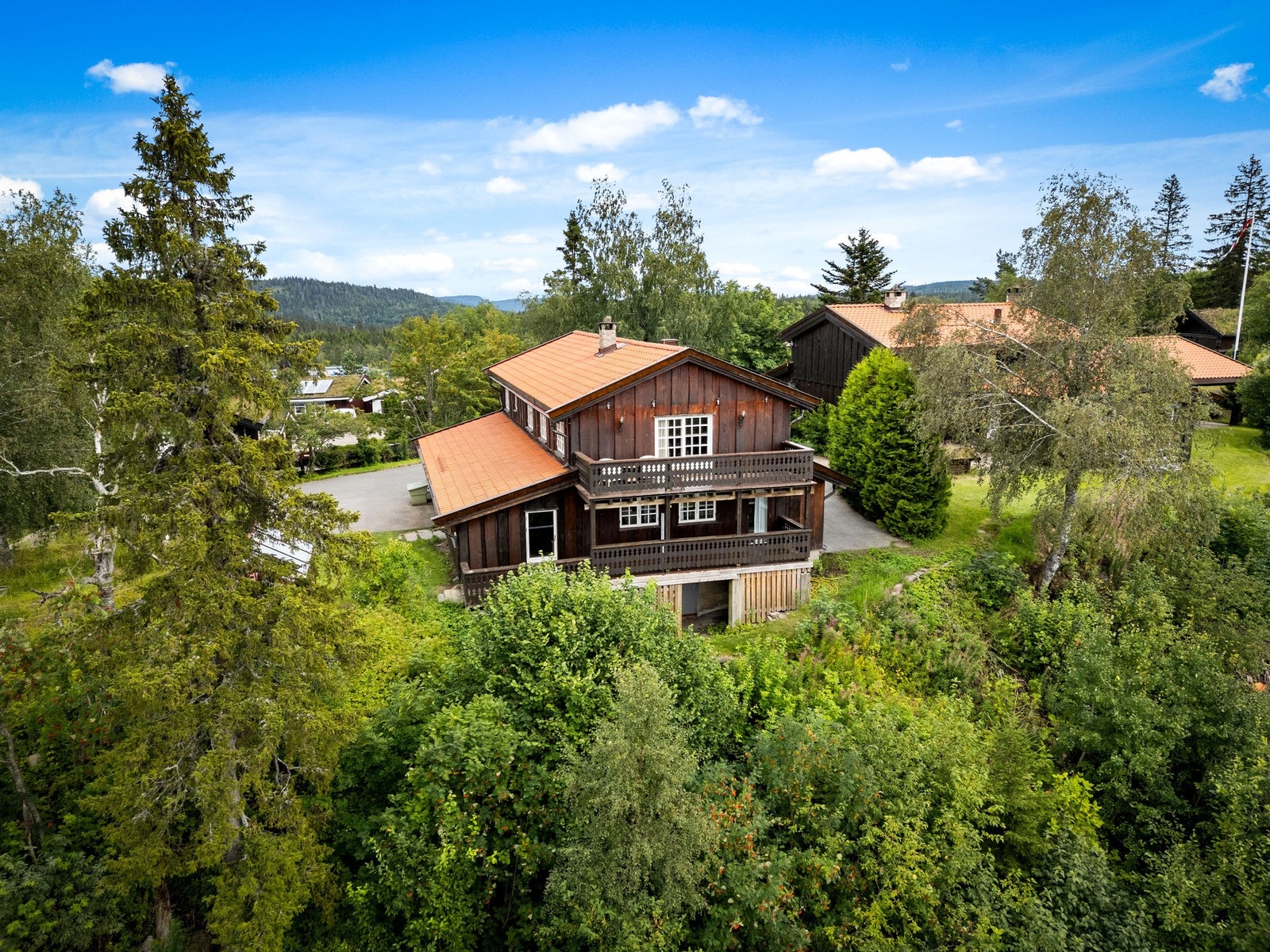 Fasade hovedhus Galleribilde