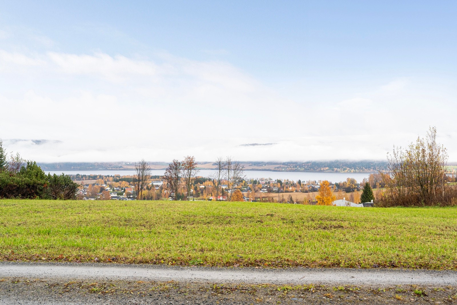 Utsikt fra eiendommen! Galleribilde