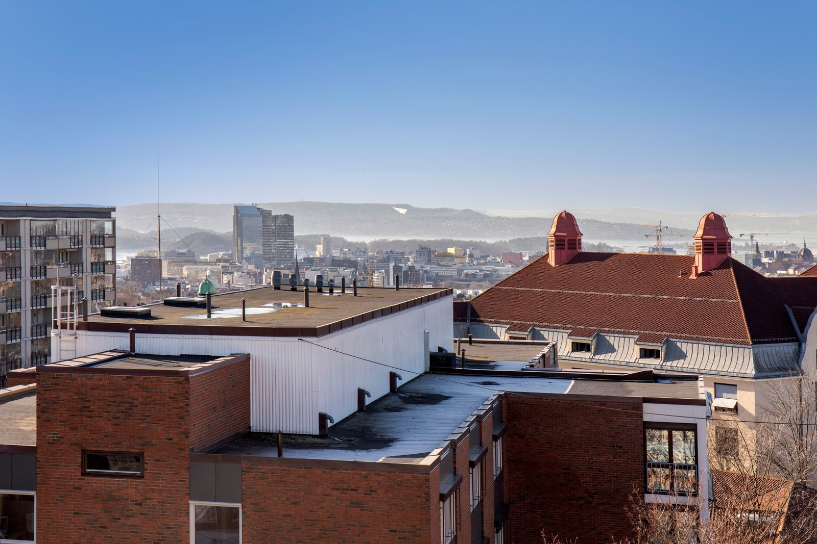 Flott sydvendt utsikt over Oslo og Oslofjorden Galleribilde