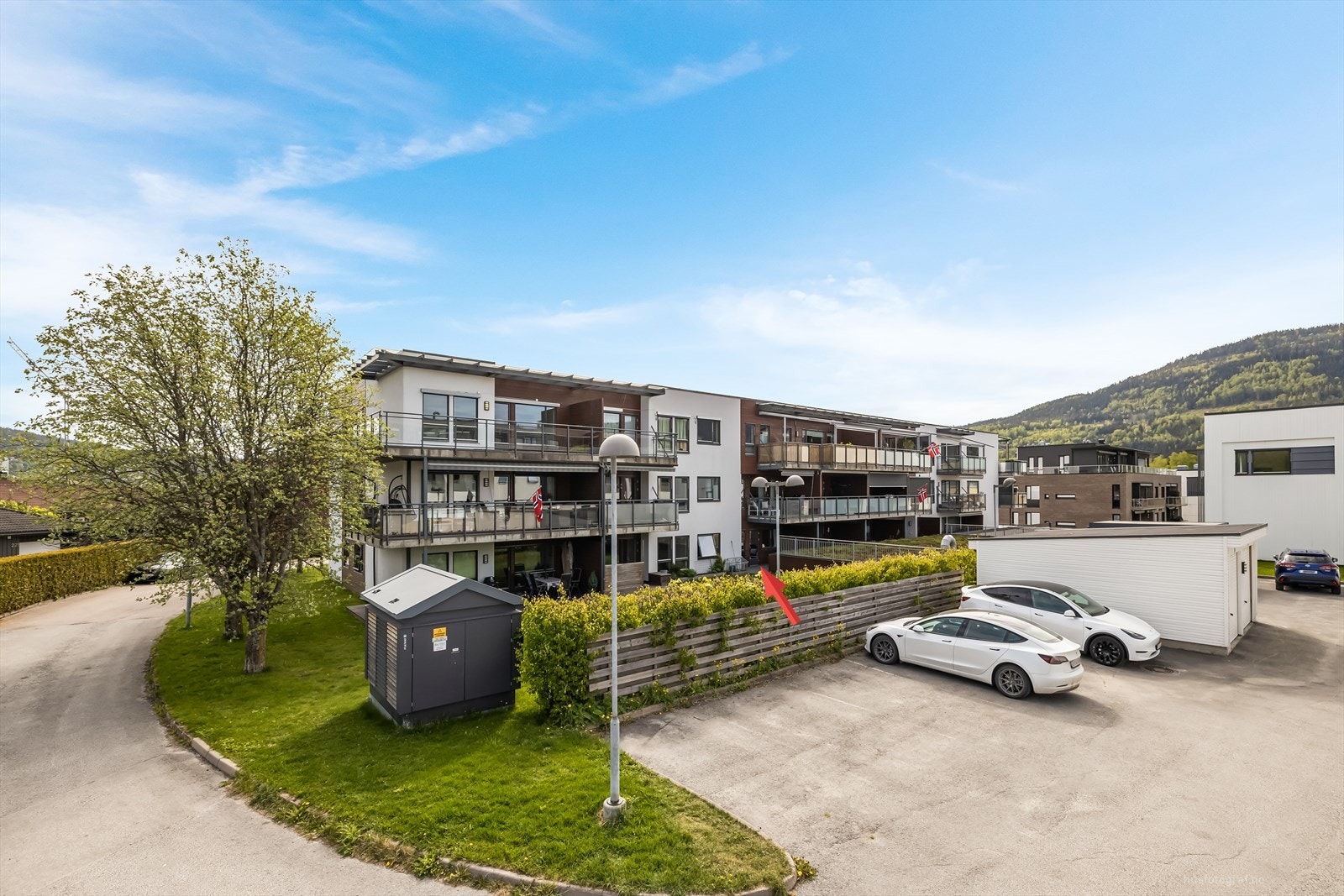 Leiligheten ligger i 1.etasje og 2.etasje. Galleribilde