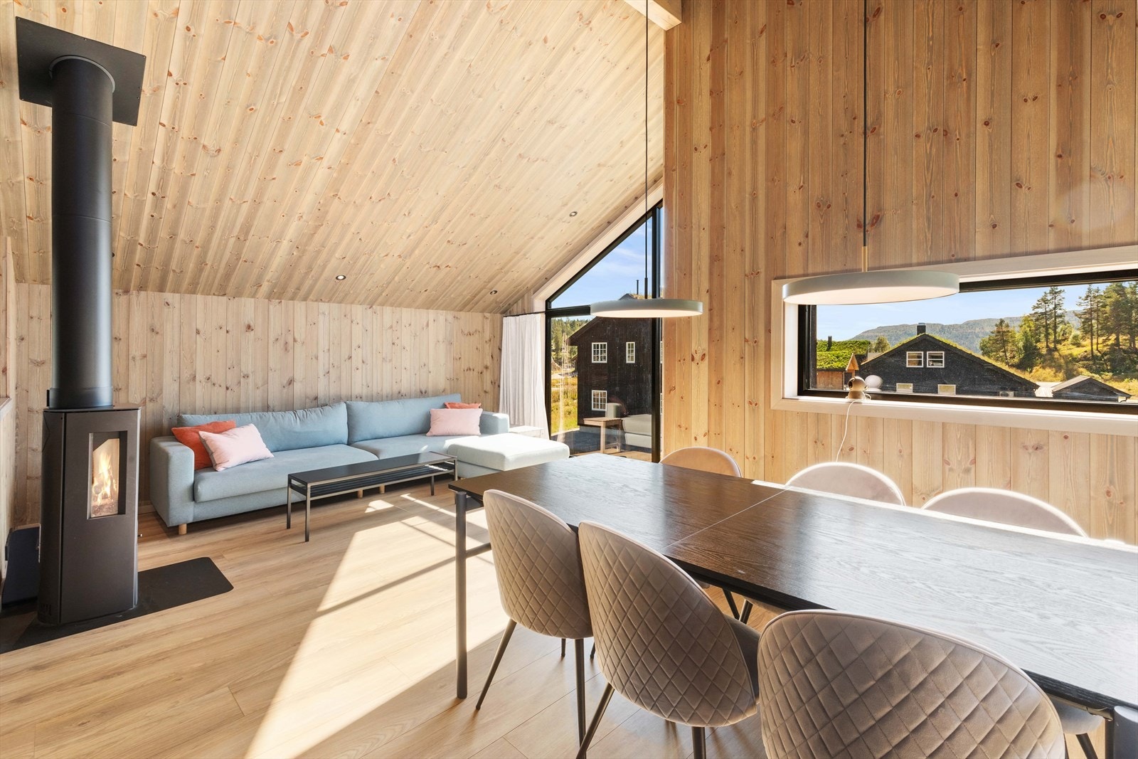 Nydelig lys som slippes inn. Galleribilde