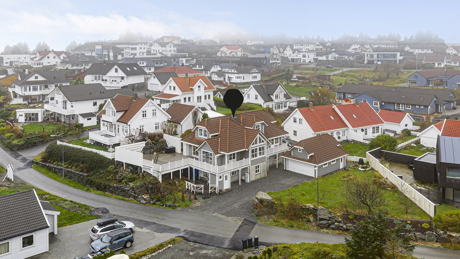 Boligen har en flott beliggenhet i barnevennlig, sentralt og populært område i Skudeneshavn Galleribilde