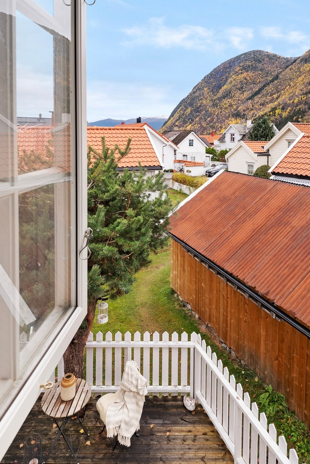 Utsikt frå loftet. Galleribilde