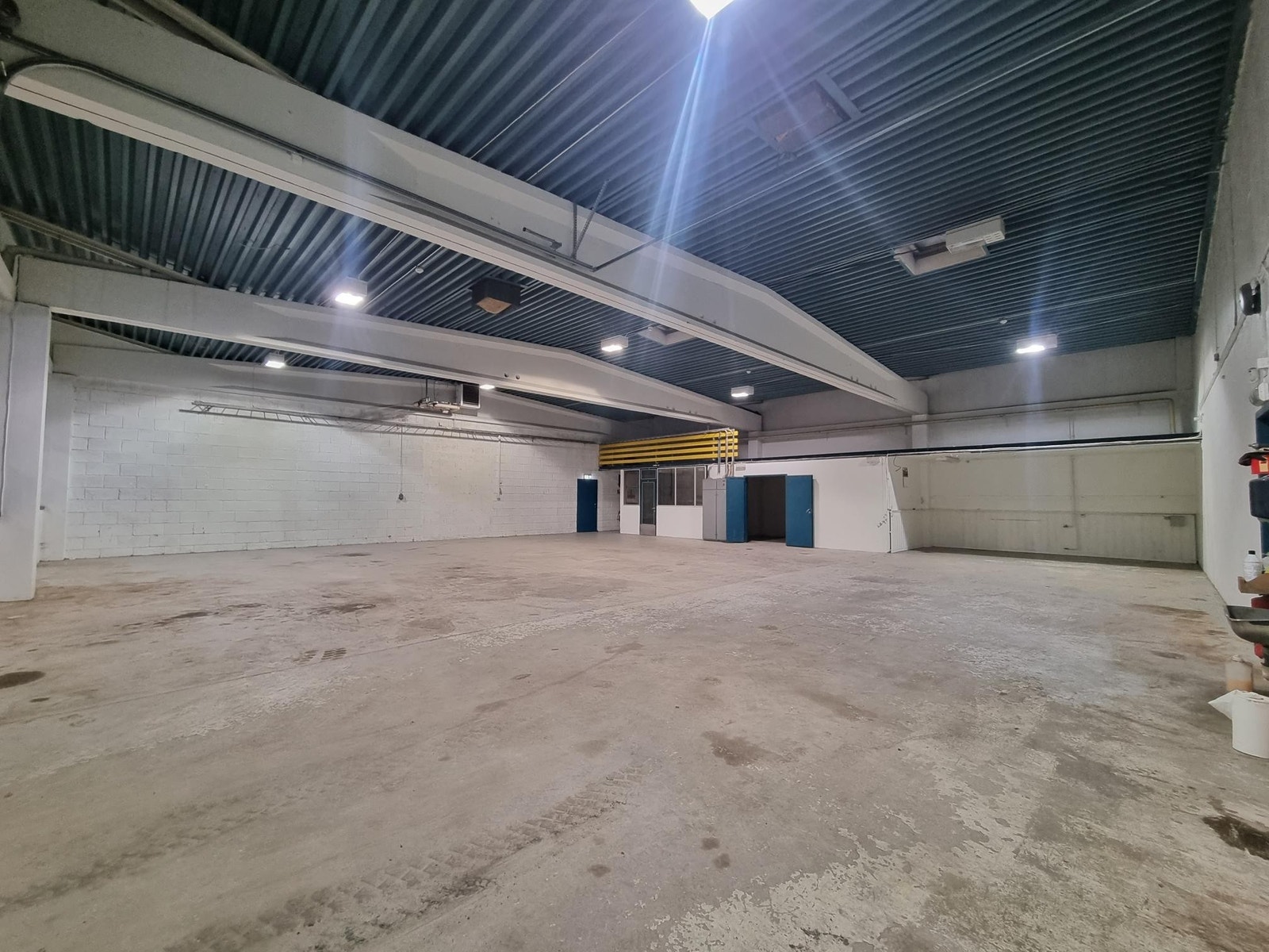 Furuhallveien 8 B - Lagerlokale på ca 350 kvm Galleribilde