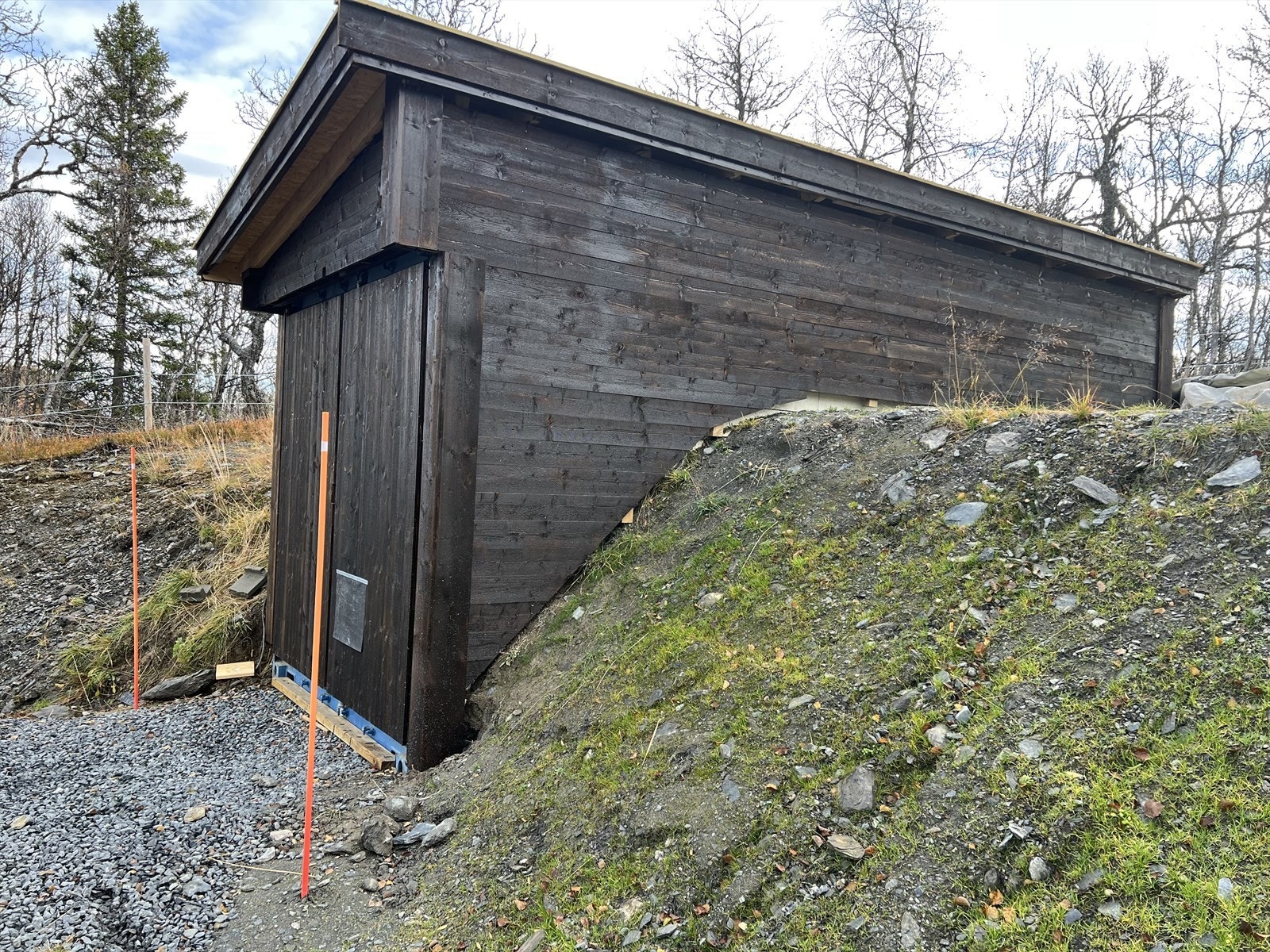 Selgers foto. Uthus ferdigstilt høst 2025. Galleribilde