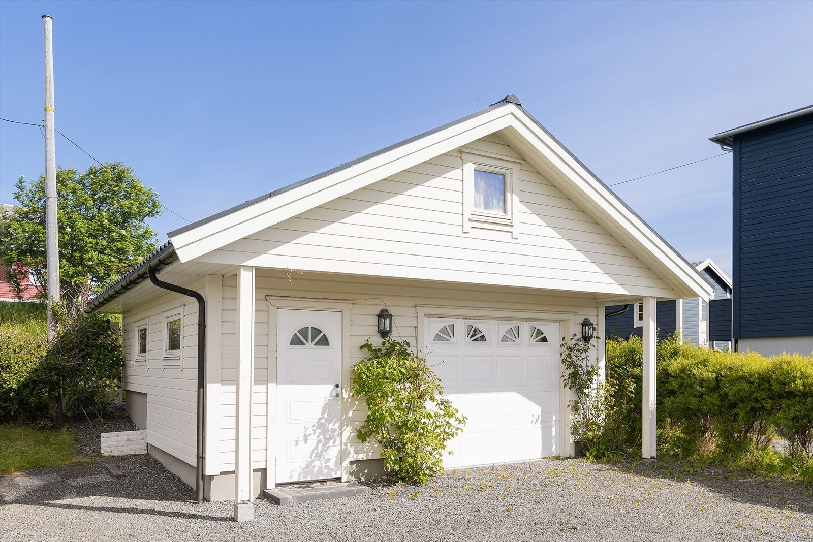 Frittliggende garasje Galleribilde