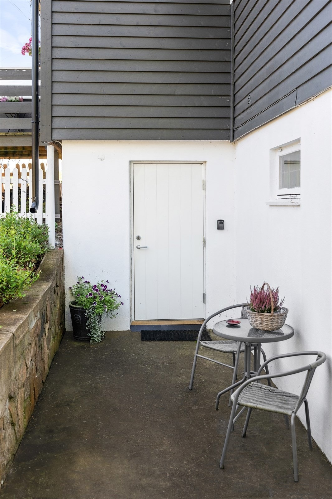 Inngangsparti til underetasjen. Galleribilde