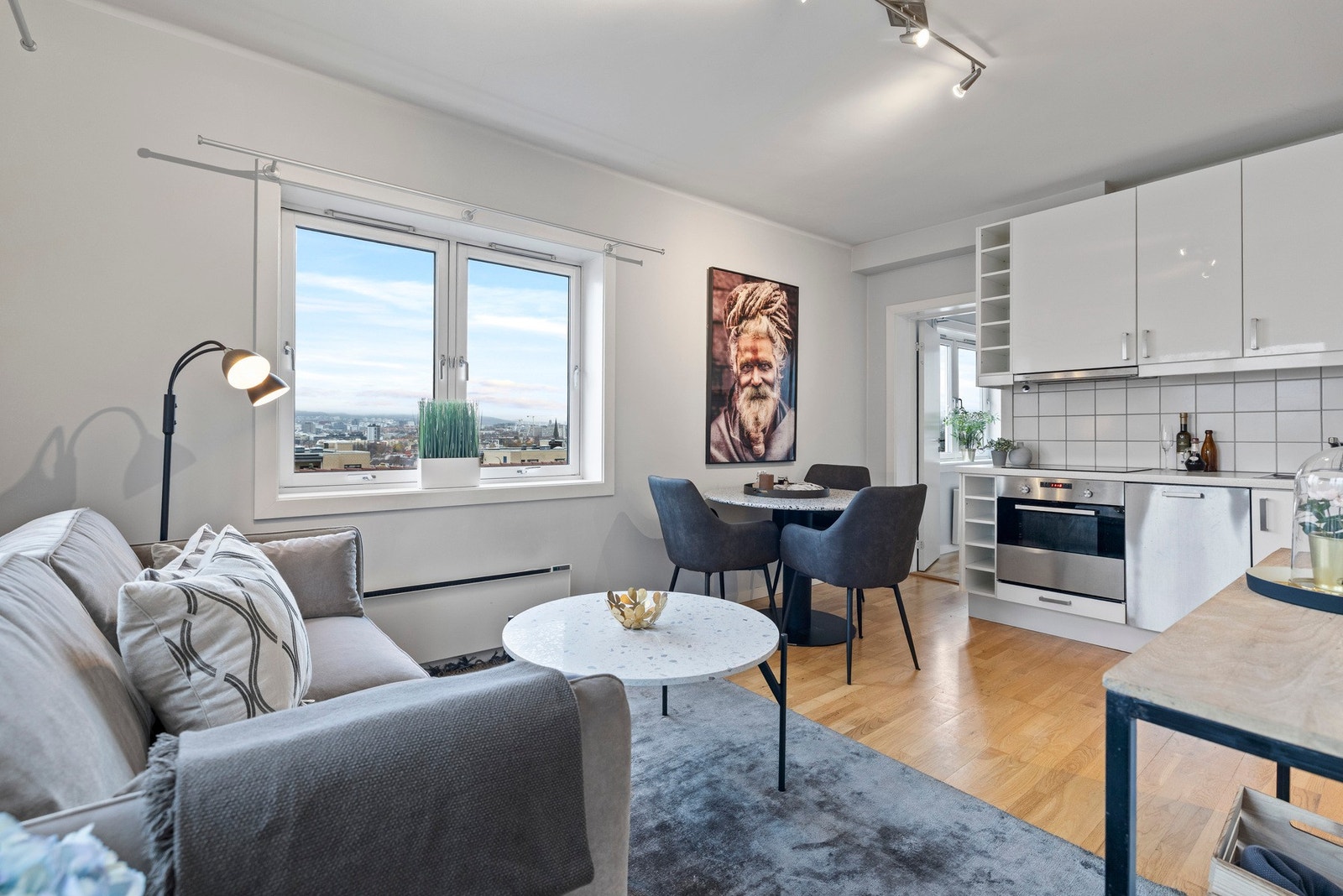 Usedvanlig god planløsning med 2 soverom - en kvalitet man sjelden finner under 40 m2 i Oslo sentrum. Galleribilde