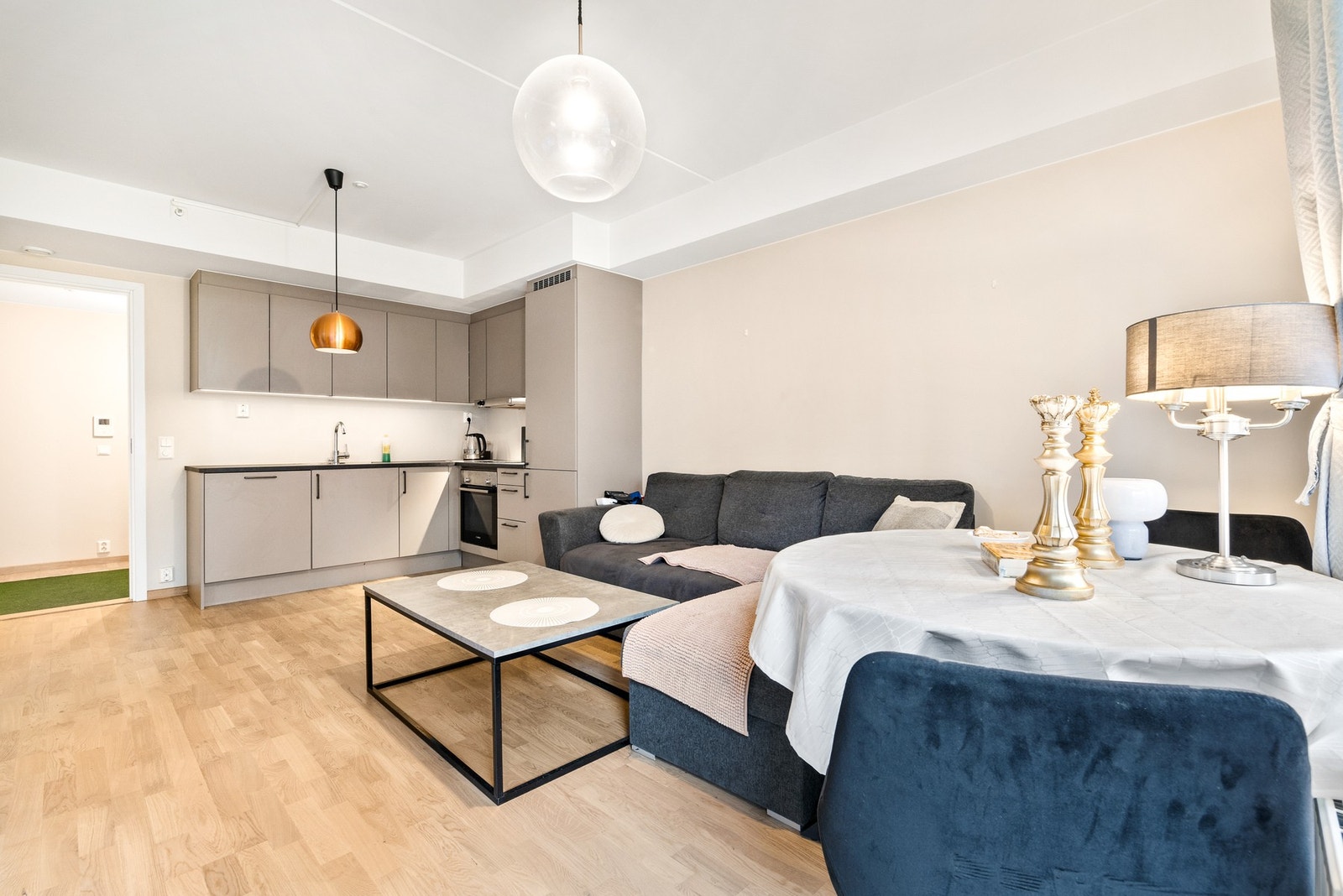 Åpen stue/kjøkkenløsning. Galleribilde