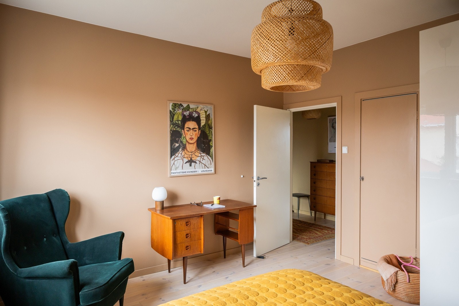 Vegger er malt i 2020. Galleribilde