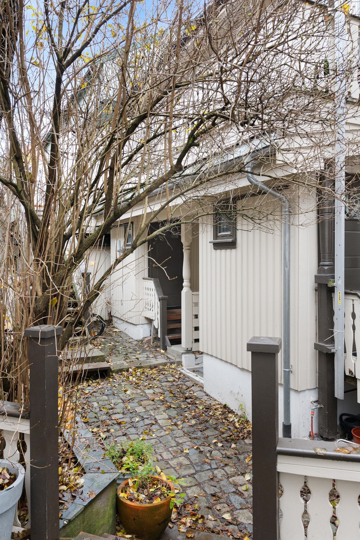 Bakgården deles kun med 4 andre seksjoner. Galleribilde