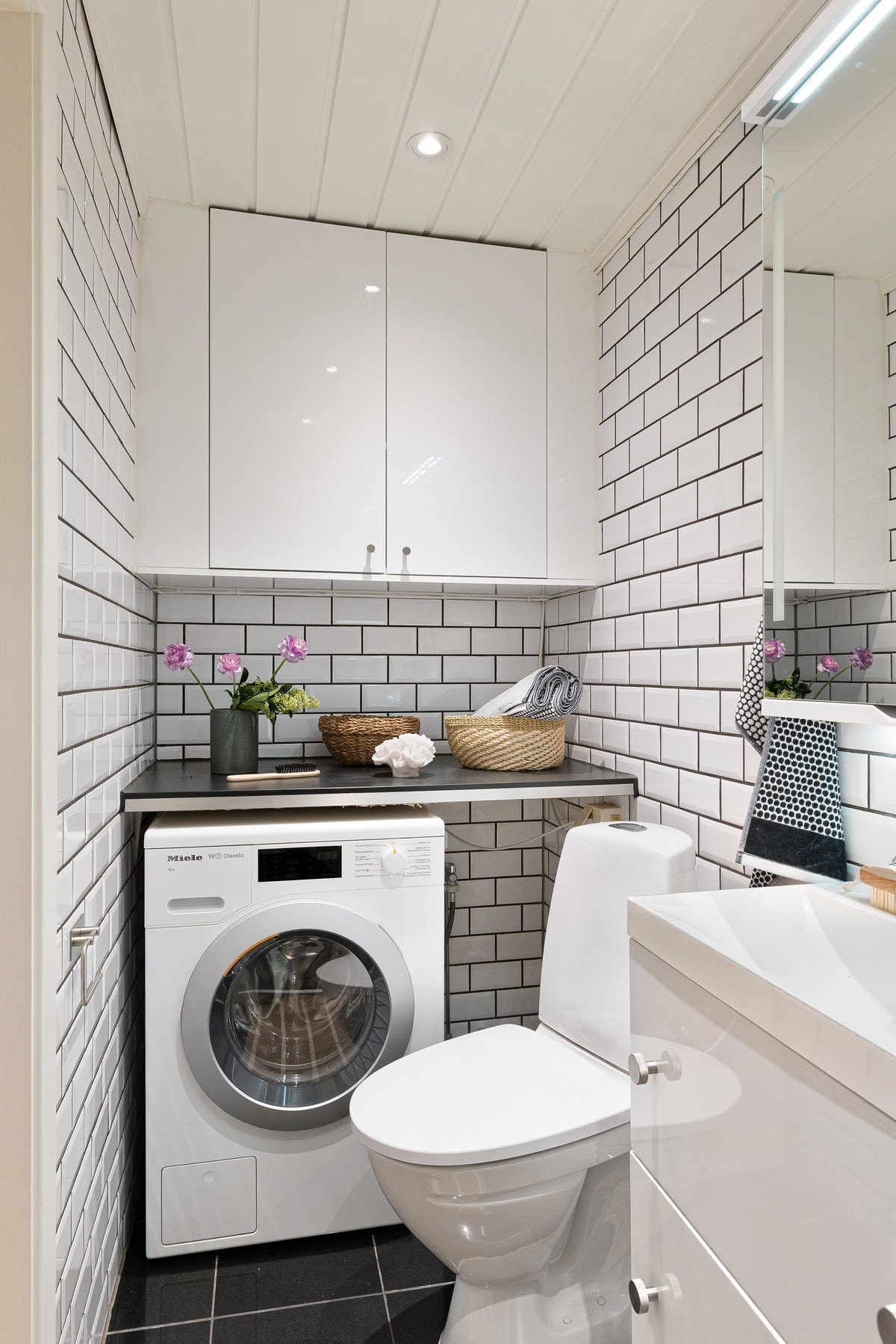 Det er opplegg for vaskemaskin. Galleribilde