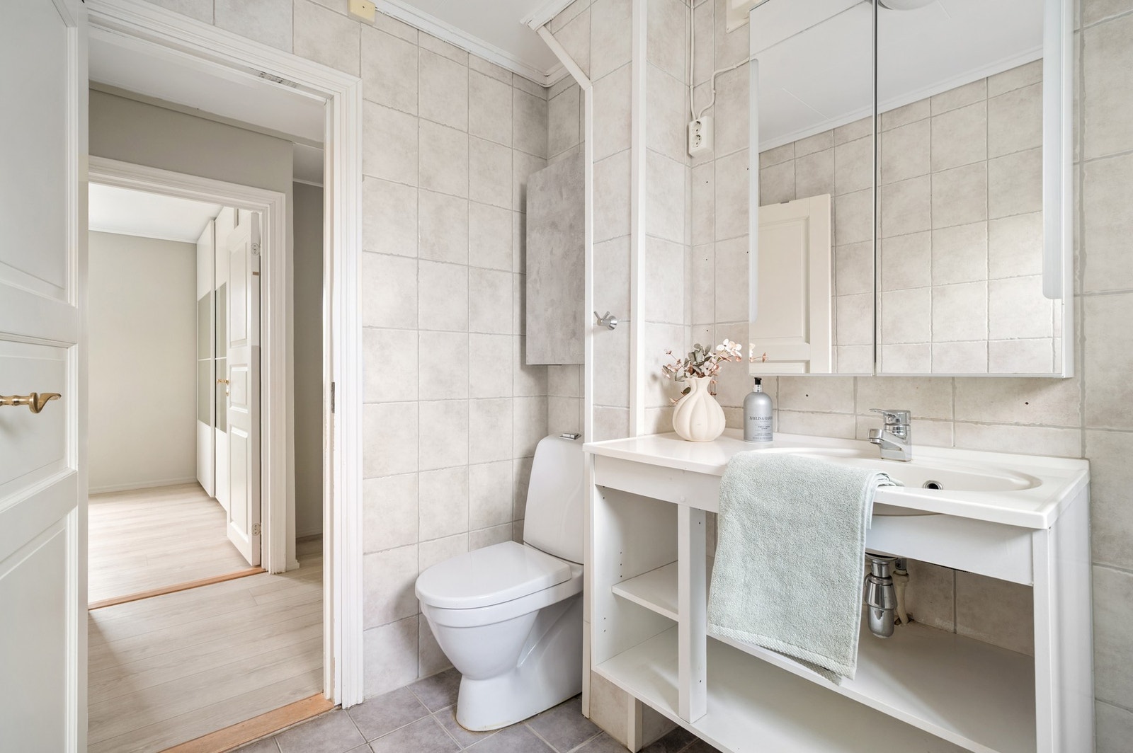 Baderom 1.etasje. Galleribilde