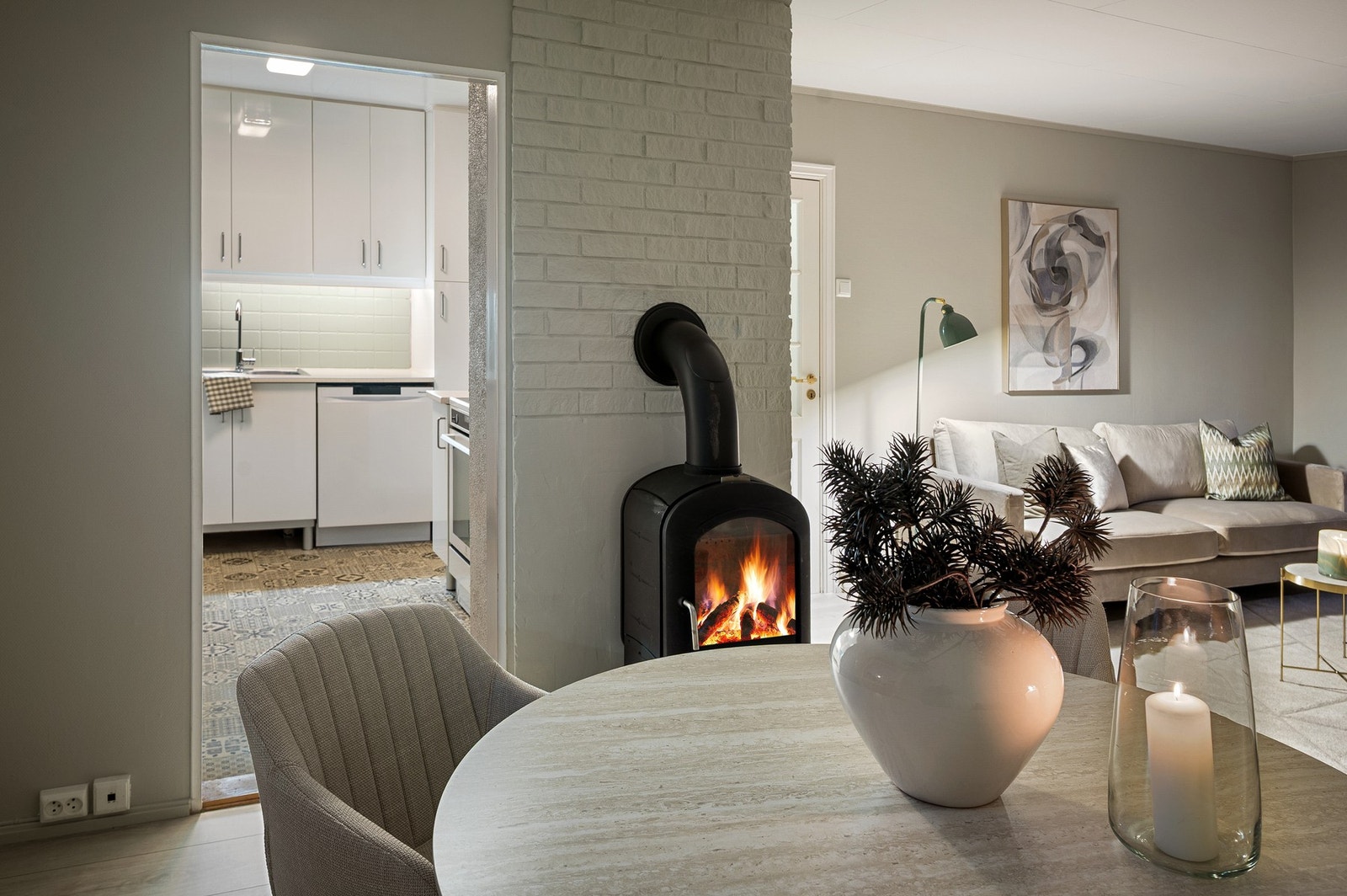 Stue/kjøkken. Galleribilde