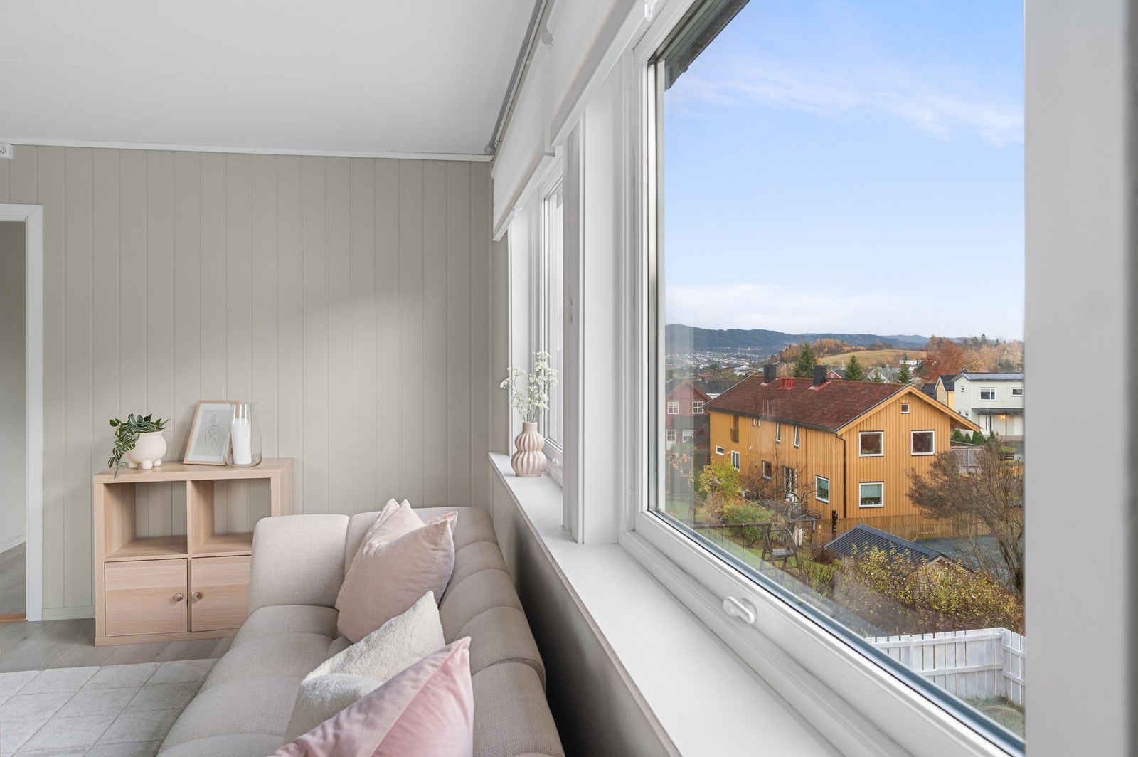 Utsikt fra stuen i 2.etasje. Galleribilde