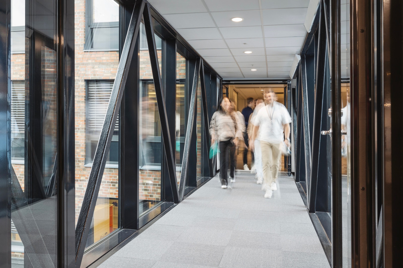 egen bru mellom to av byggene. Galleribilde