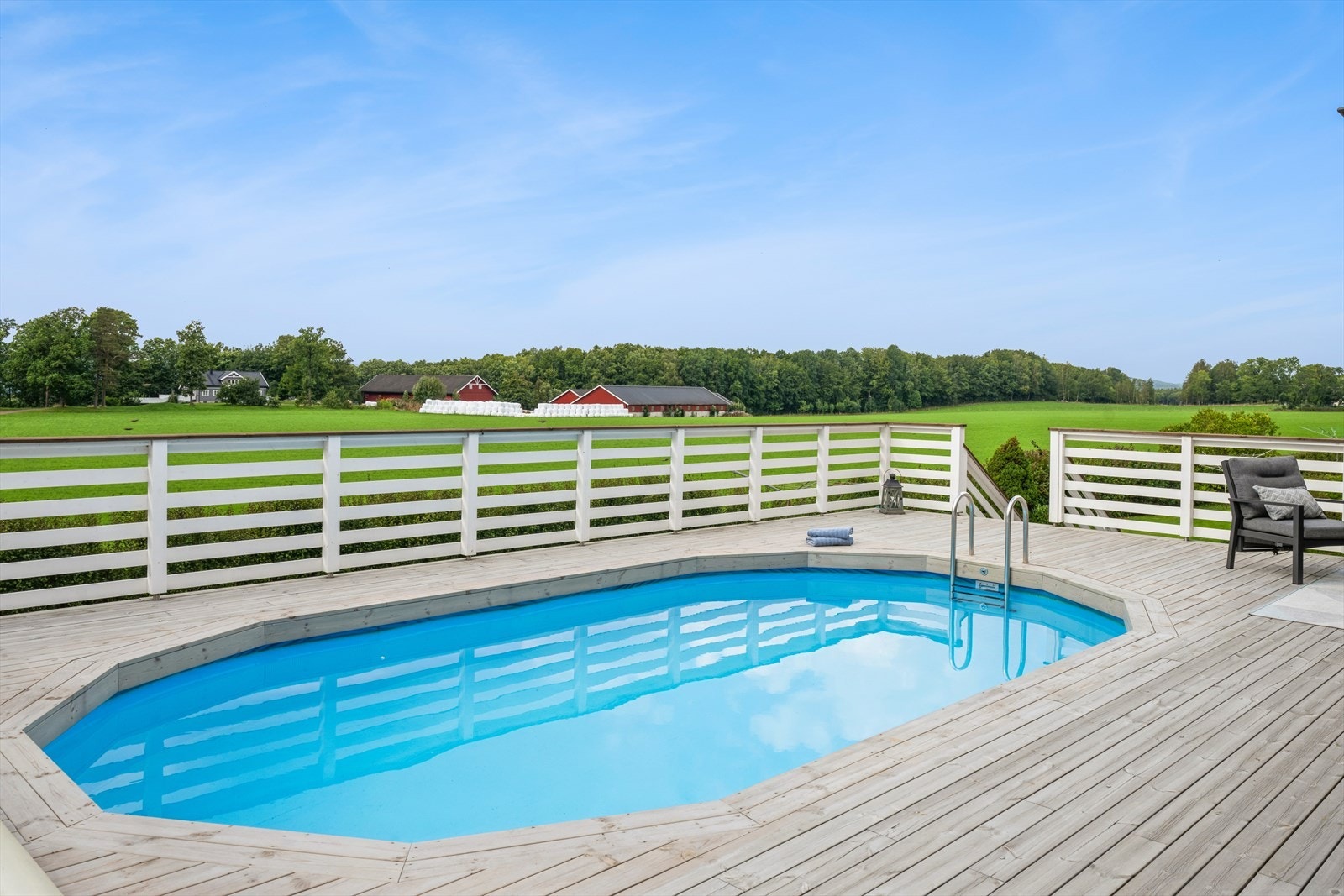 Stor terrasse på hele 92 kvm Galleribilde