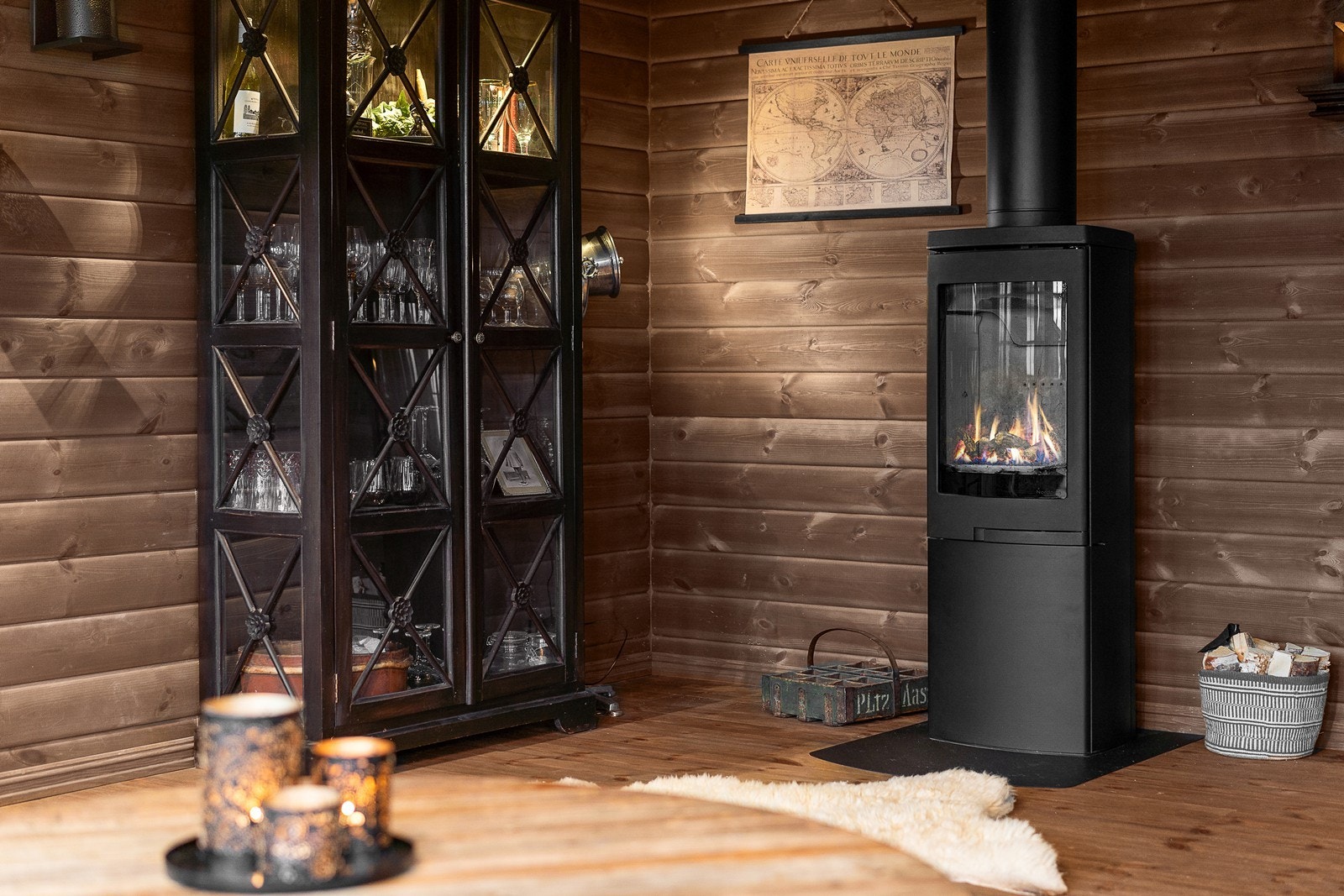 Peisovn i stuen. Galleribilde