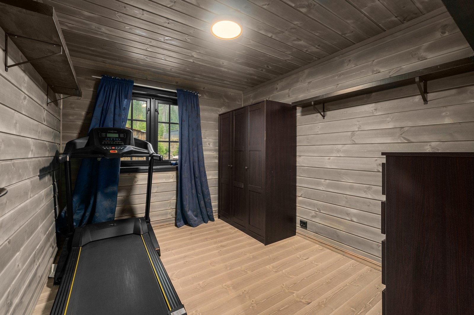 Soverom nummer to er i dag brukt som treningsrom. Galleribilde