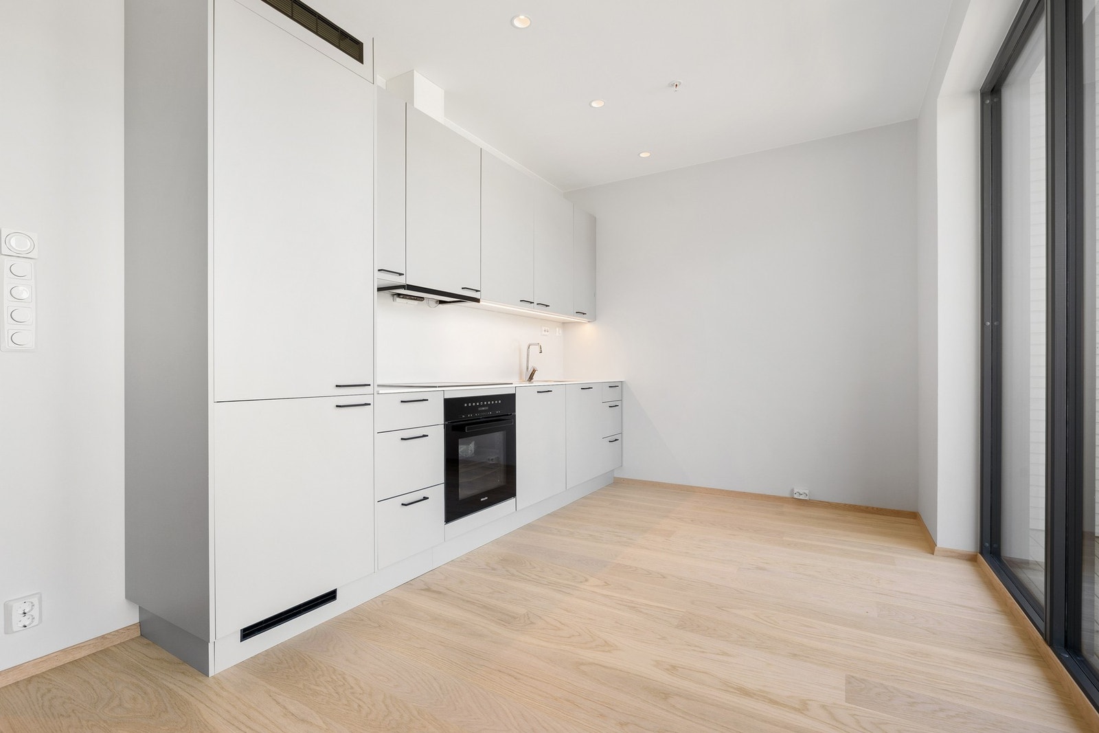 Det er god plass til en trivelig spiseseksjon i nærhet til kjøkkenet. Galleribilde