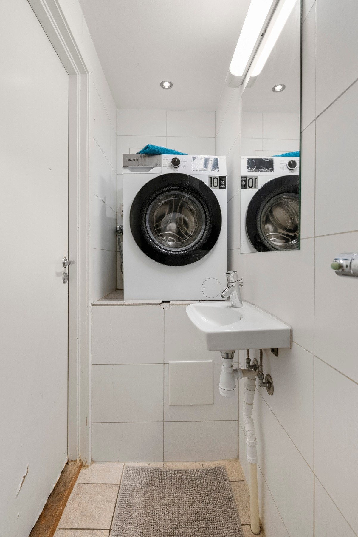 Opplegg for vaskemaskin. Galleribilde