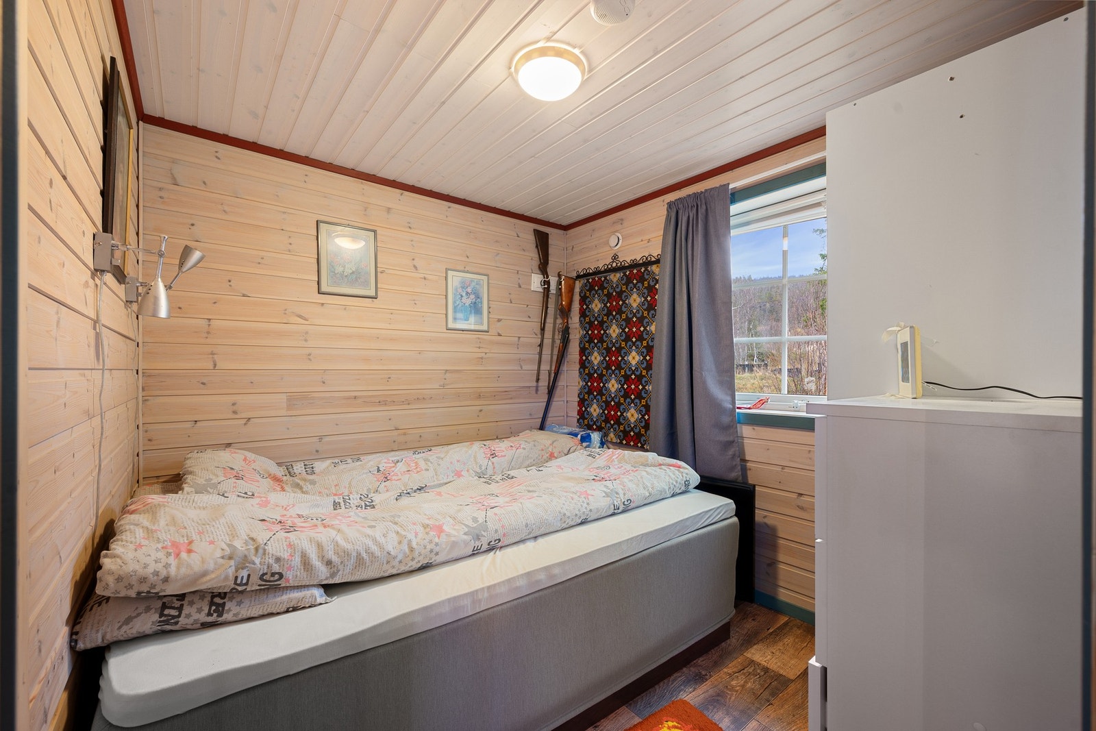 Soverom nr.2 - god plass til familie og gjester Galleribilde