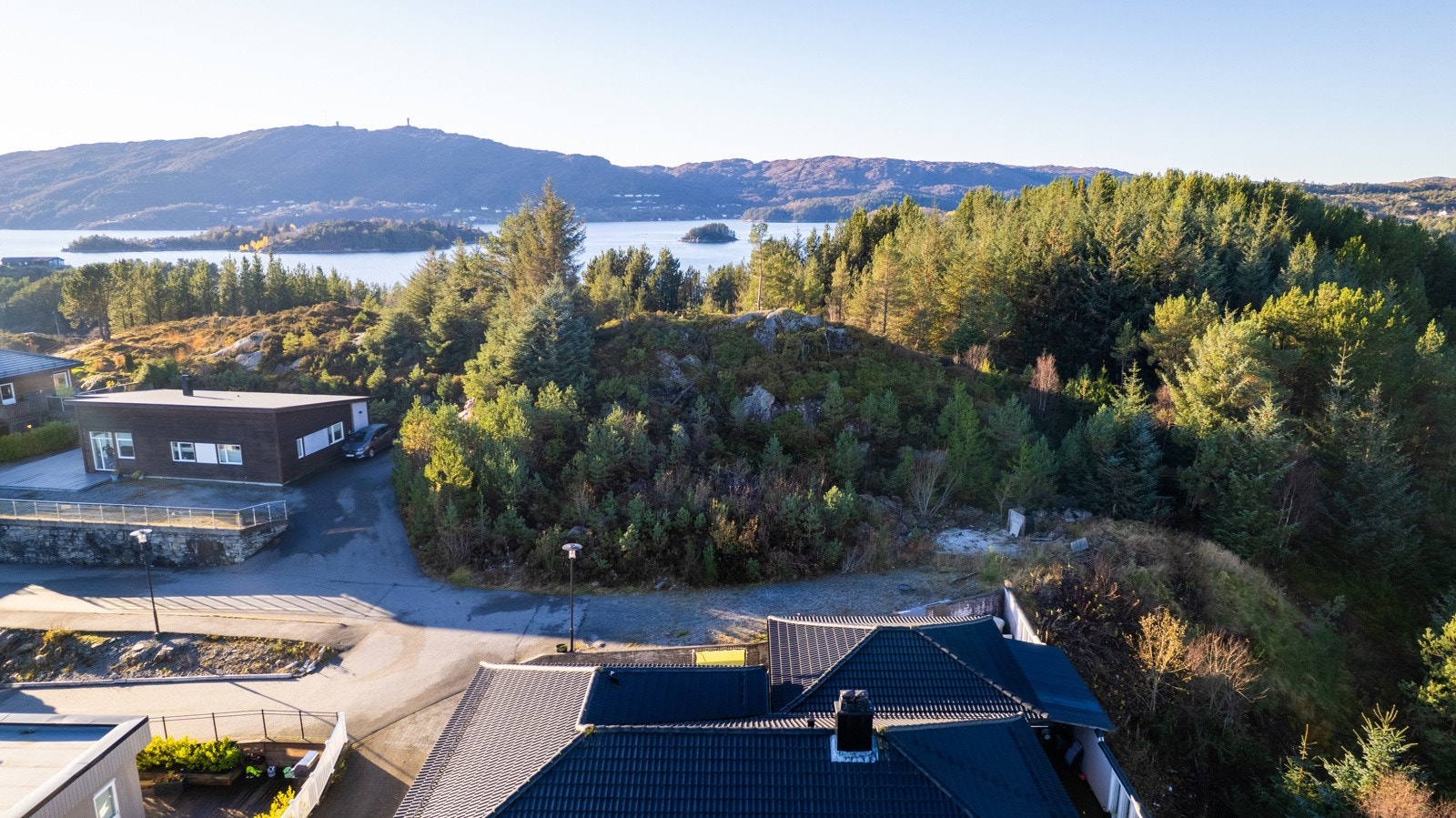 Hjertelig velkommen til å ta en titt! Kontakt megler for spørsmål eller for å avtale visning. Galleribilde