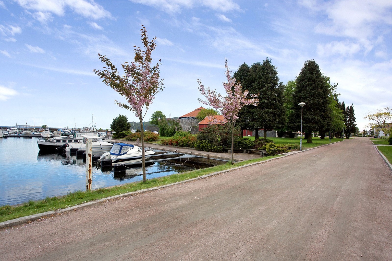 .. en spasertur langs strandpromenaden. Her går du også forbi.. Galleribilde