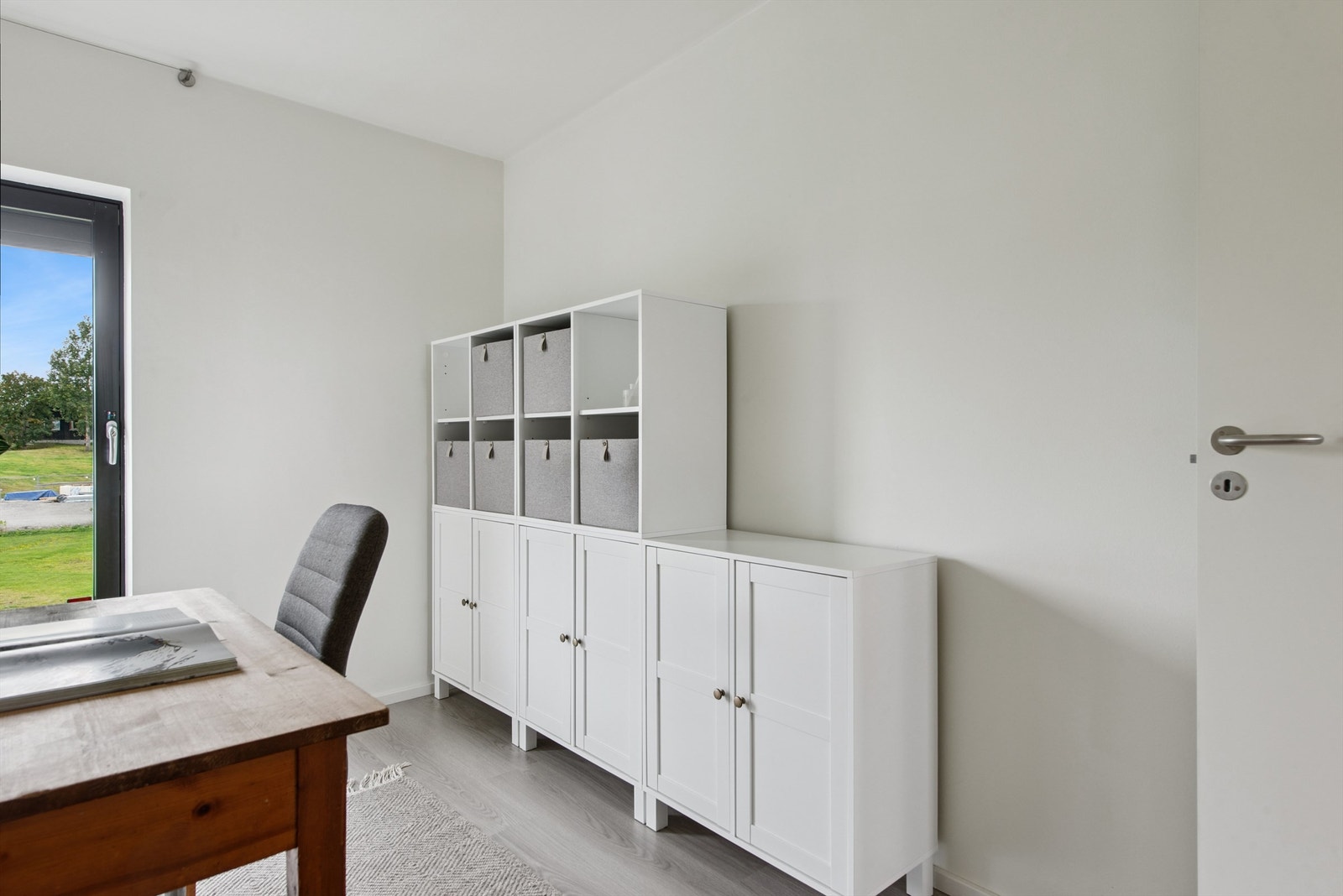 Rommet gir fleksibilitet for ulike innredningsløsninger. Galleribilde