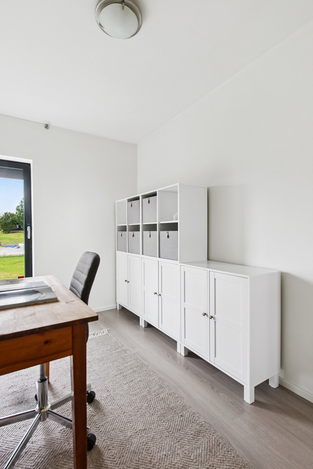 Det tredje soverommet egner seg godt som kontor eller et ekstra soverom. Galleribilde