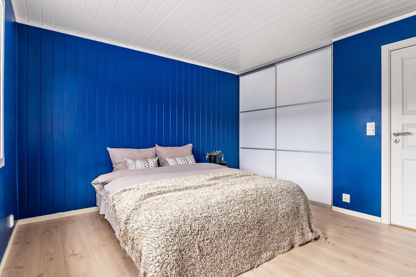 Soverom 1 av 2. Galleribilde