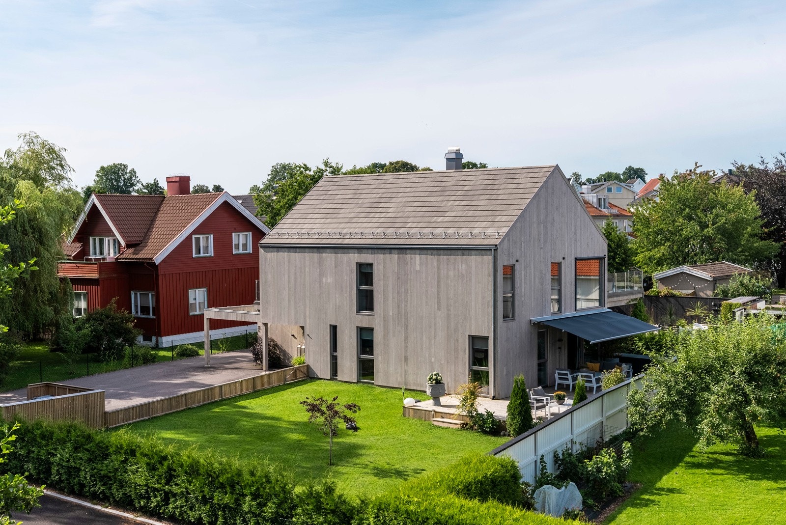 Her er det god plass til trampoline, ballspill og andre aktiviteter året rundt. Galleribilde