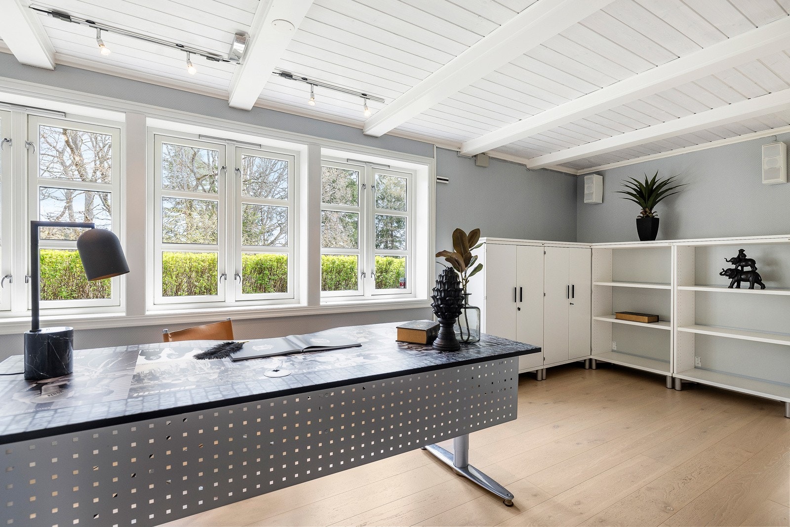 Rom som i dag er innredet/brukes som kontor. Dette kan bruksendres til et soverom dersom det er behov. Galleribilde