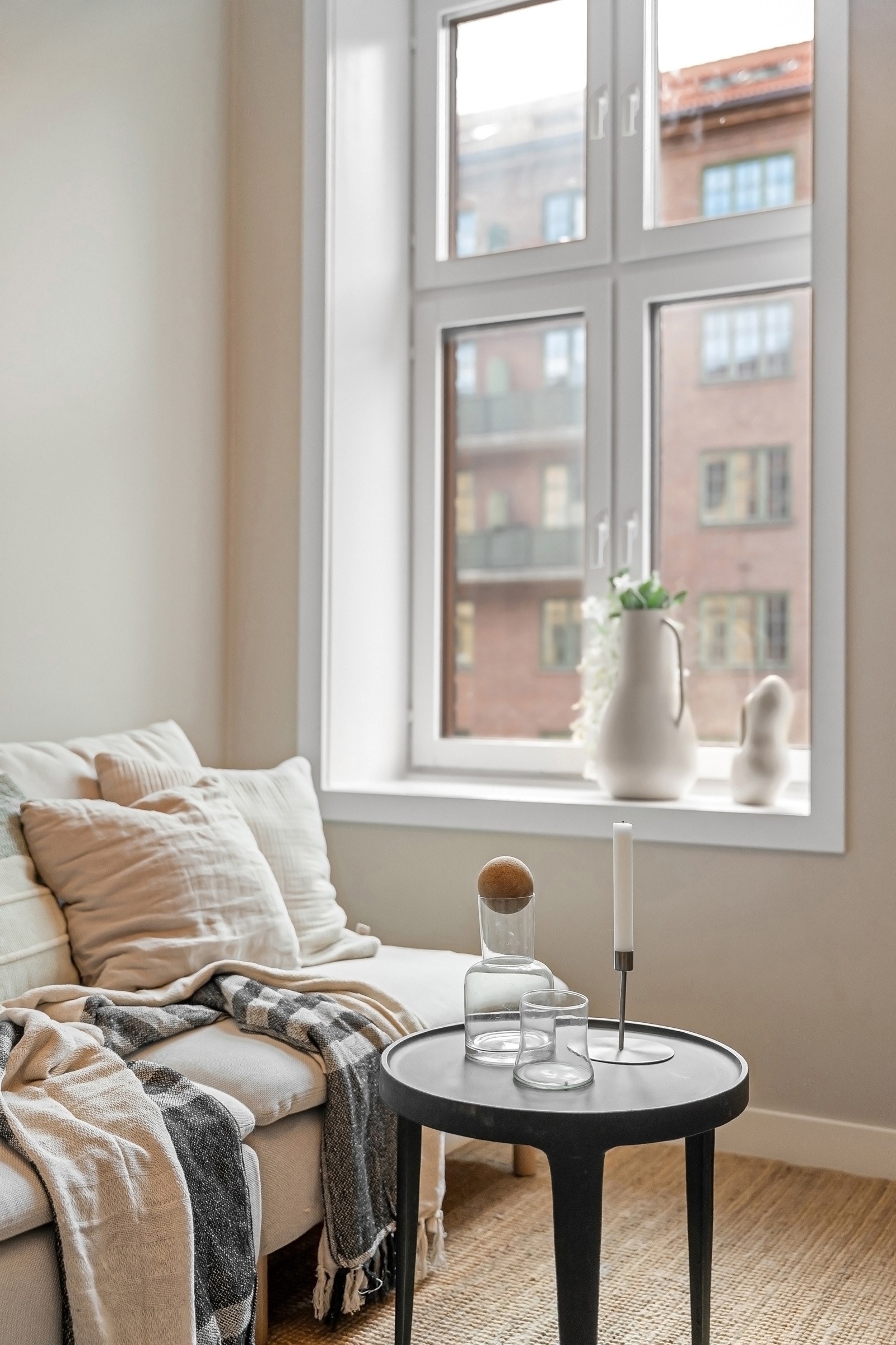 Store vinduer gir rikelig med lys Galleribilde